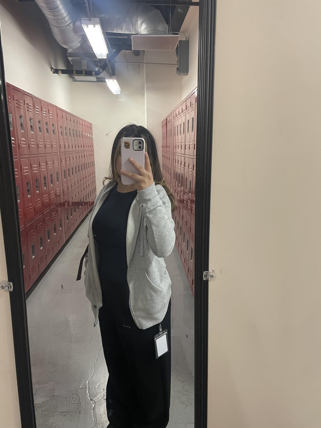 Amazon Essentials Women's Midweight Fleece Full-Zip Hoodie with Drawstring (Available in Plus Size) customer photo 1