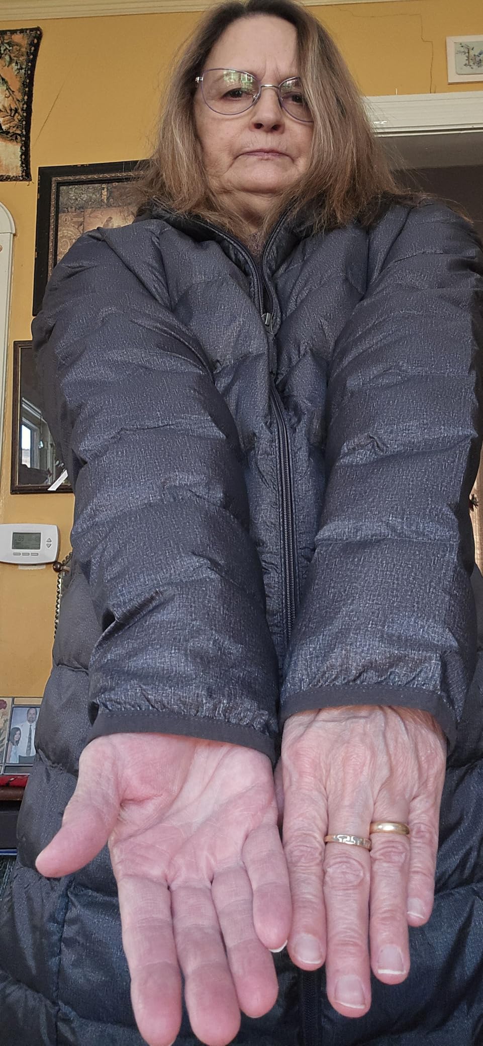 Amazon Essentials womens Lightweight Water-Resistant Packable Hooded Puffer Coat (Available in Plus Size) customer photo 1