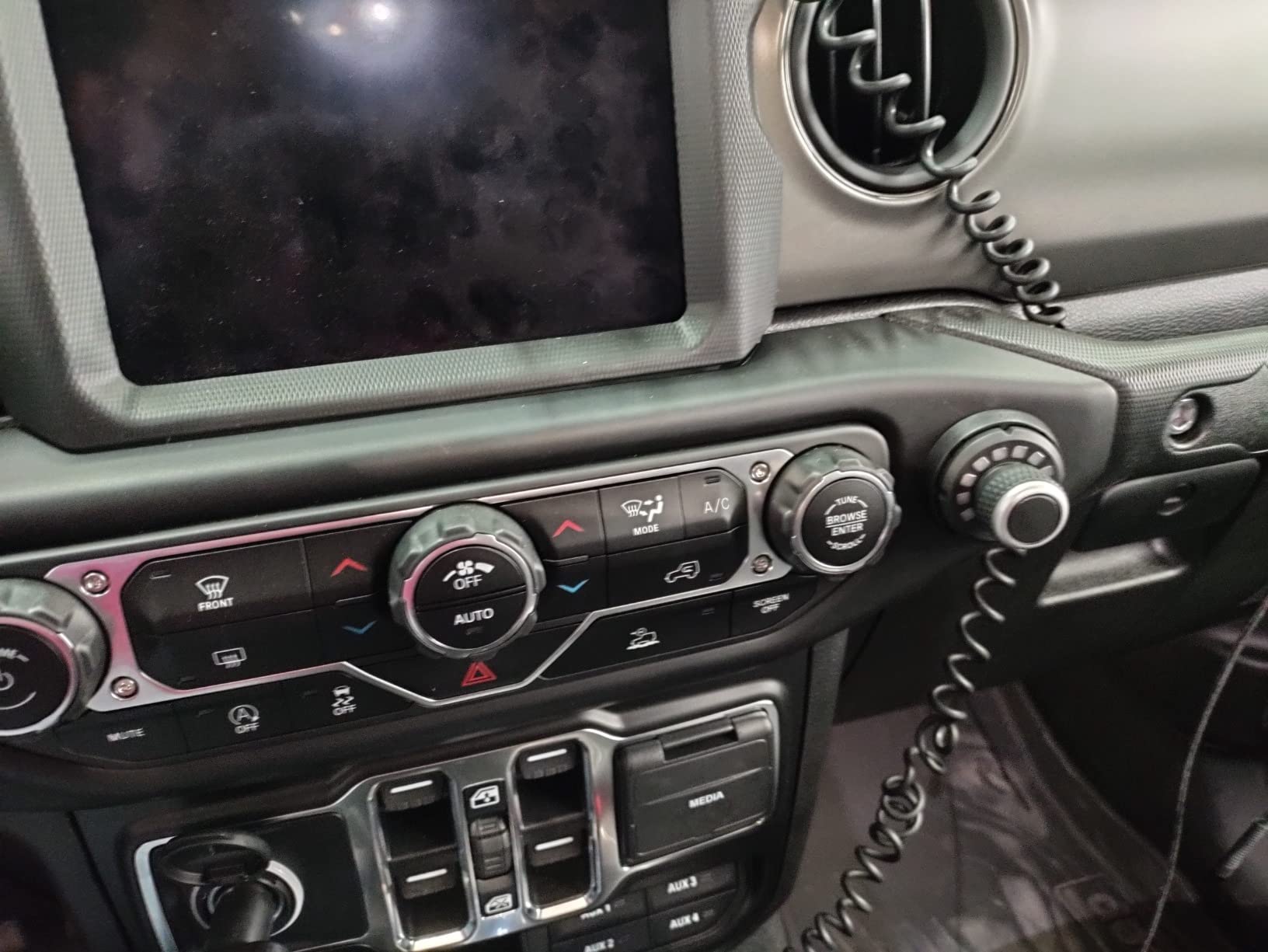 CURT 51170 Spectrum Proportional Trailer Brake Controller, Dash-Mount Knob customer photo 2