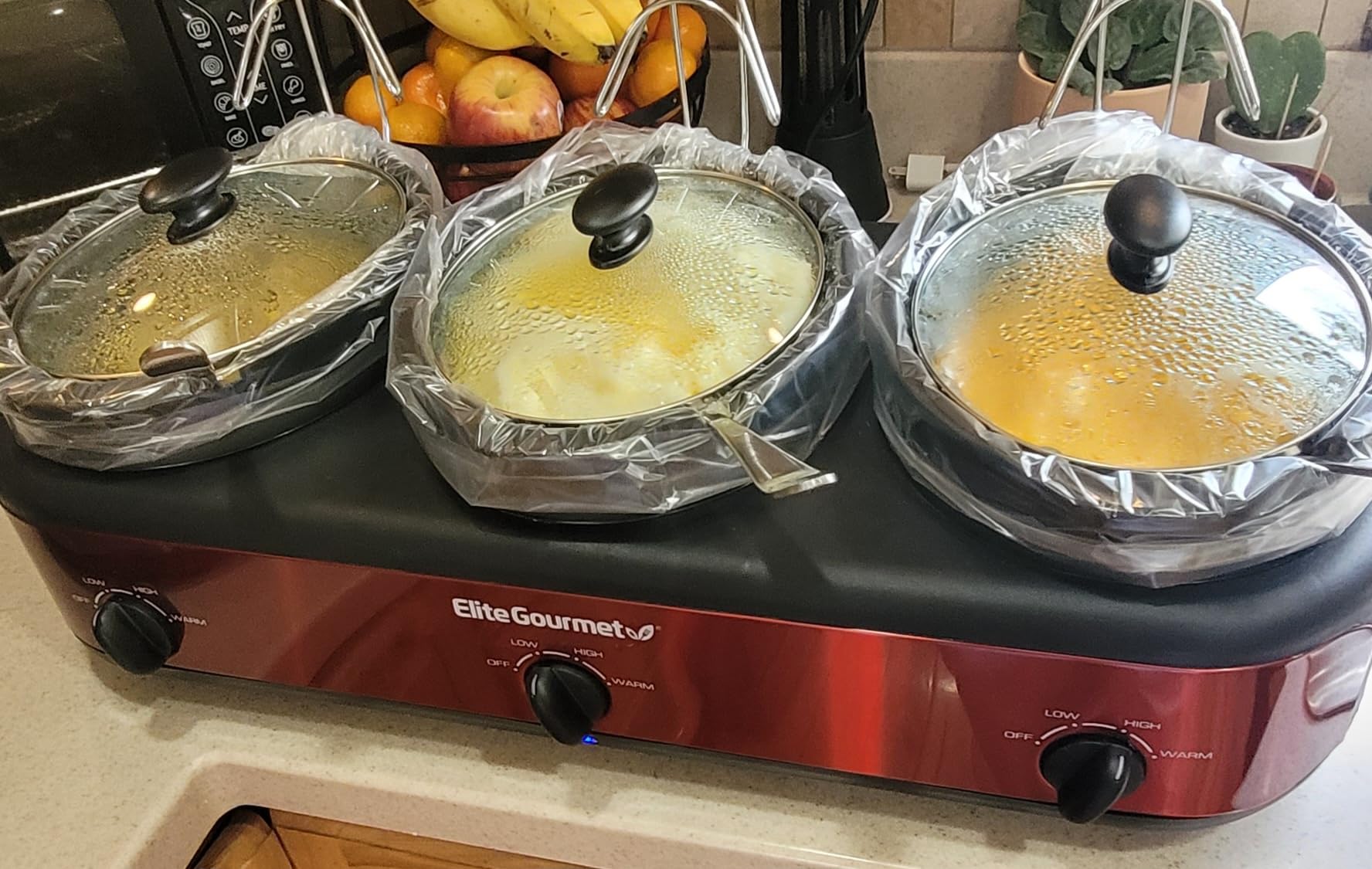 Elite Gourmet EWMST-325R Triple Slow Cooker Buffet Server, 3 x 2.5 Qt, Red customer photo 1