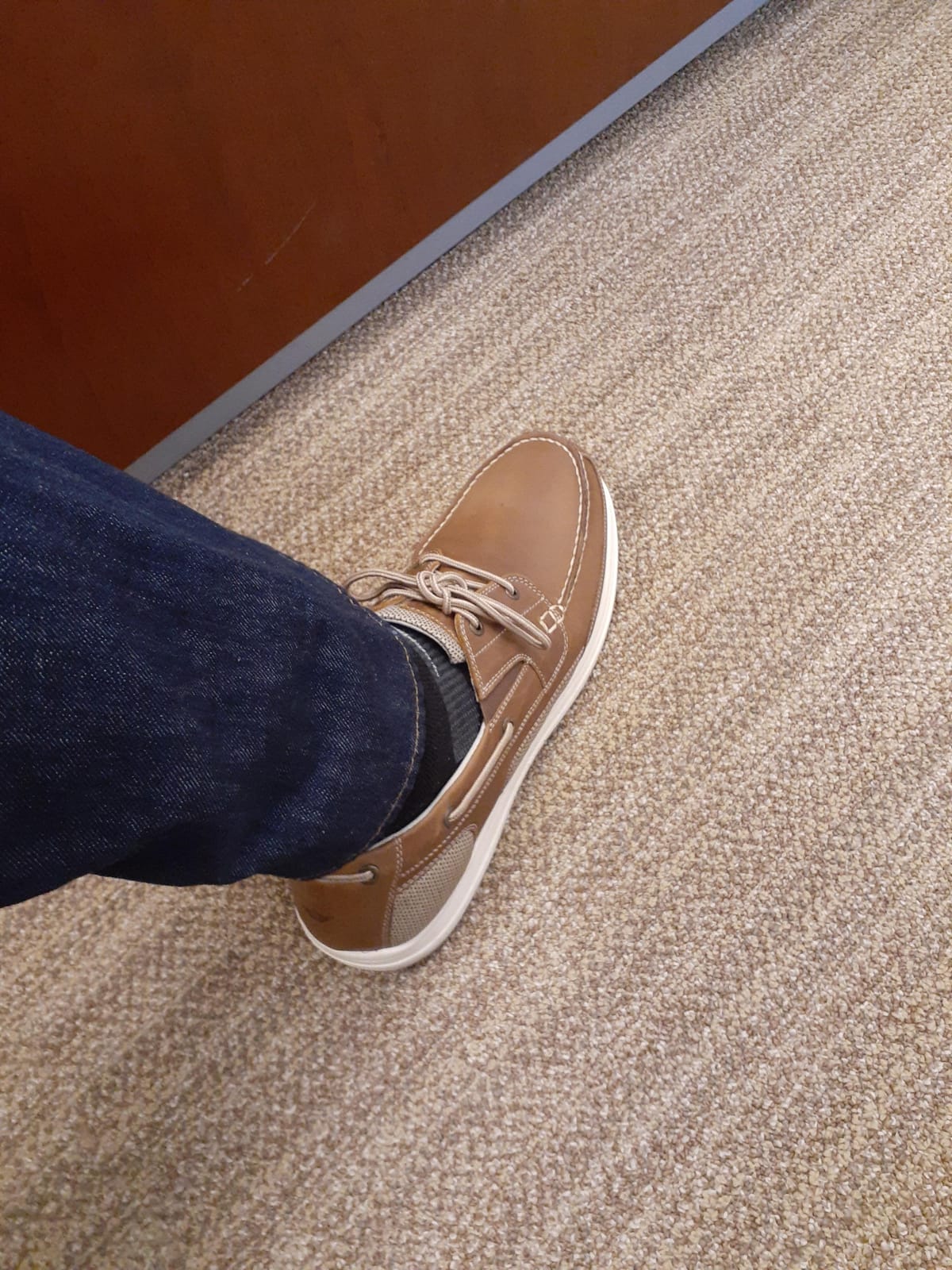 DOCKERS Mens Beacon Classic Leather Boat Shoes with Stain Defender customer photo 2
