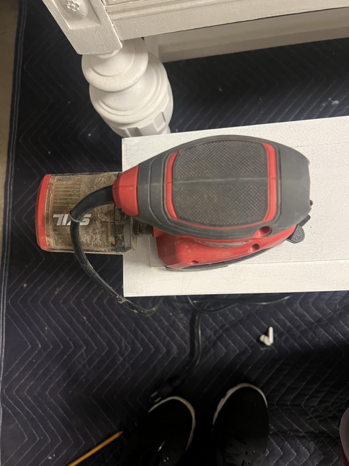SKIL Corded Multi-Function Detail Sander with Micro-Filter Dust Box 3 Additional Attachments & 12pc Sanding Sheet- SR232301 customer photo 2