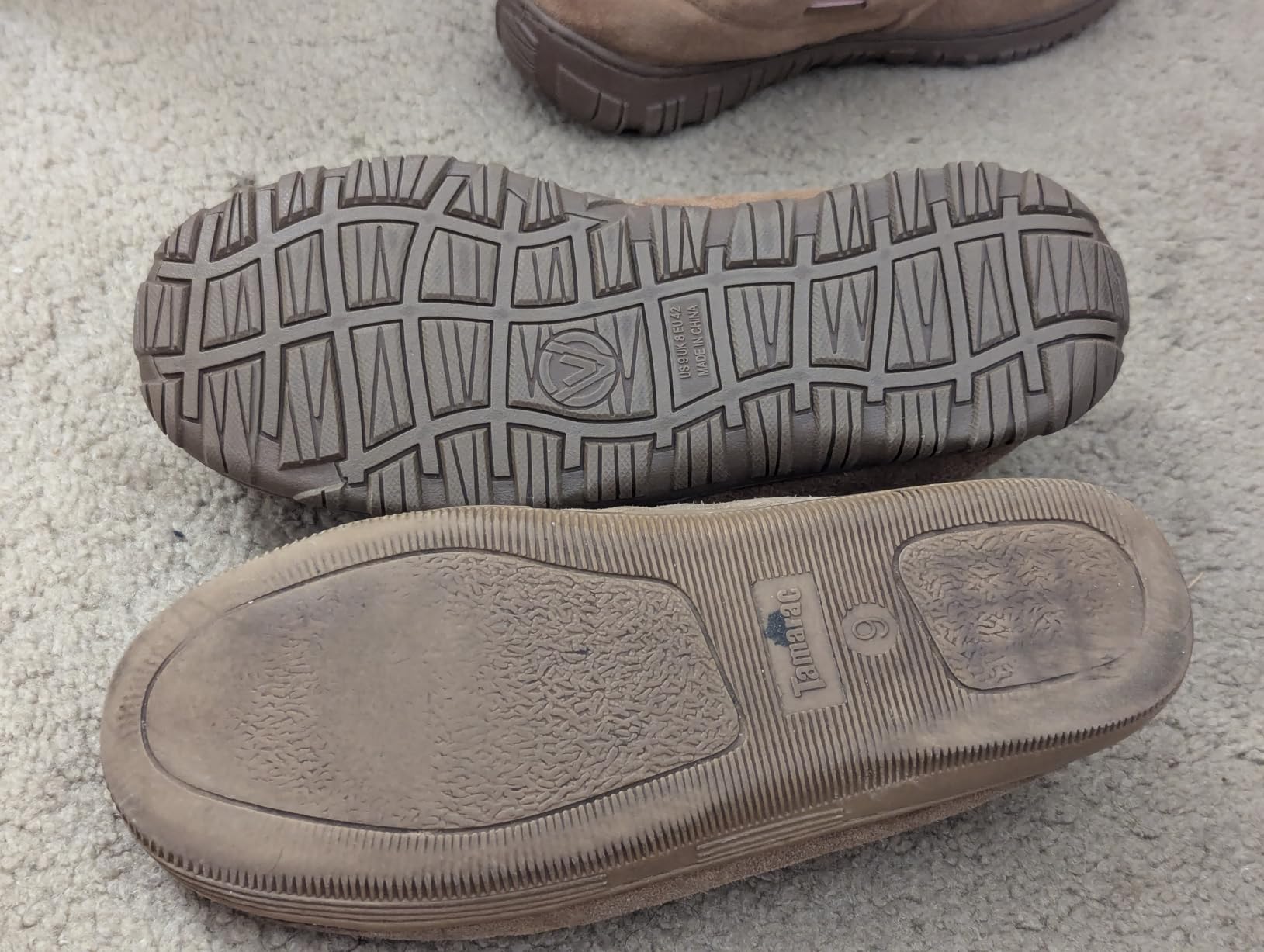 LA PLAGE Men's Moccasin Slippers Memory Foam Warm Plush House Slippers, Indoor Outdoor Comfortable Winter House Shoes customer photo 1