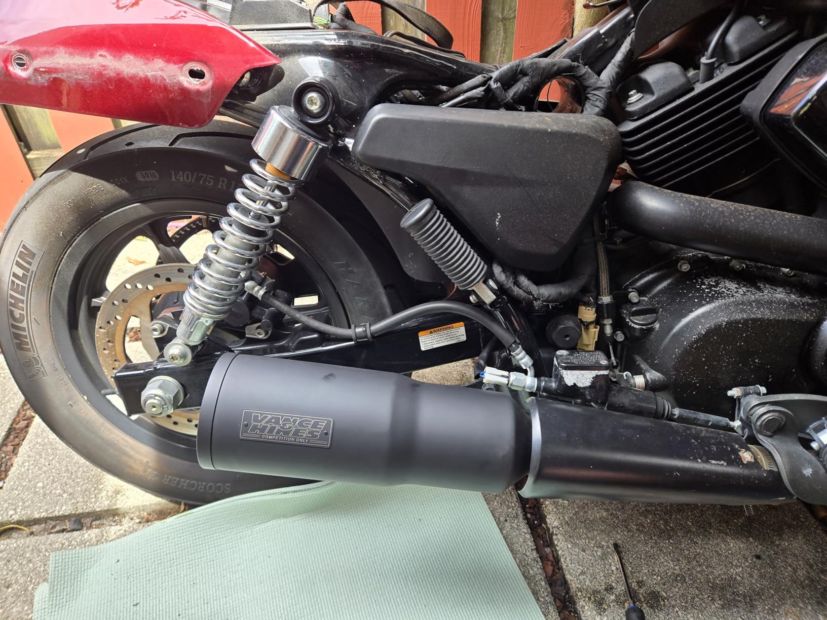 Vance & Hines 47943 Hi-Output Slip-On customer photo 2