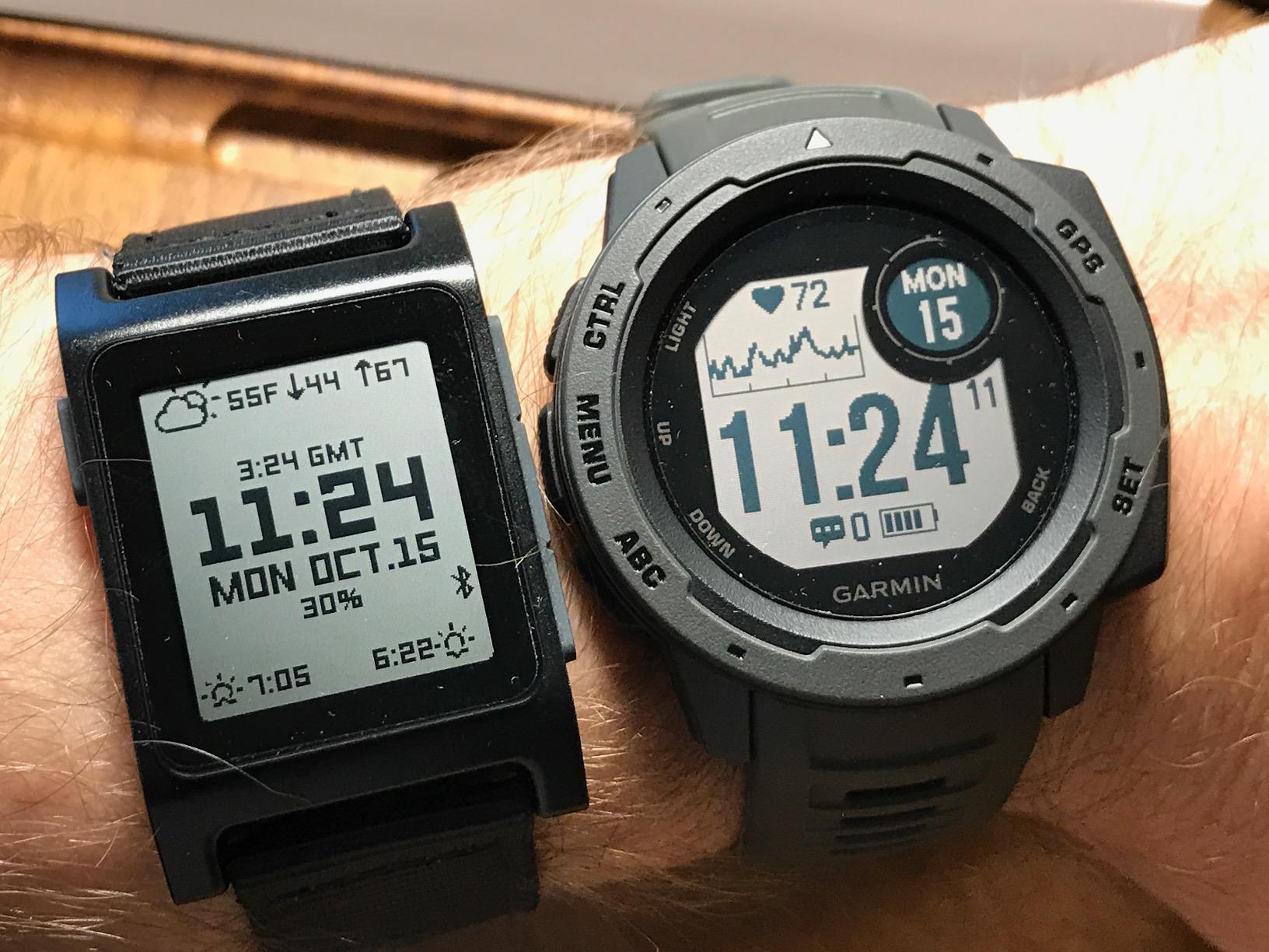 Garmin Instinct, Rugged Outdoor Watch with GPS, Features Glonass and Galileo, Heart Rate Monitoring and 3-Axis Compass, Graphite customer photo 1