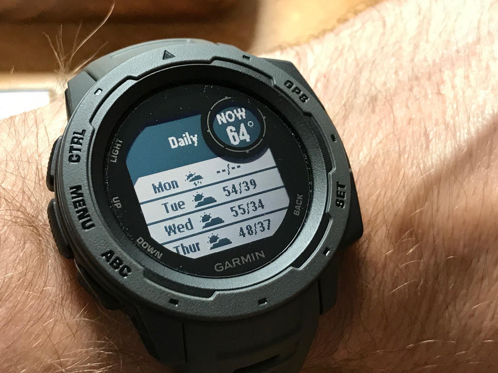 Garmin Instinct, Rugged Outdoor Watch with GPS, Features Glonass and Galileo, Heart Rate Monitoring and 3-Axis Compass, Graphite customer photo 2