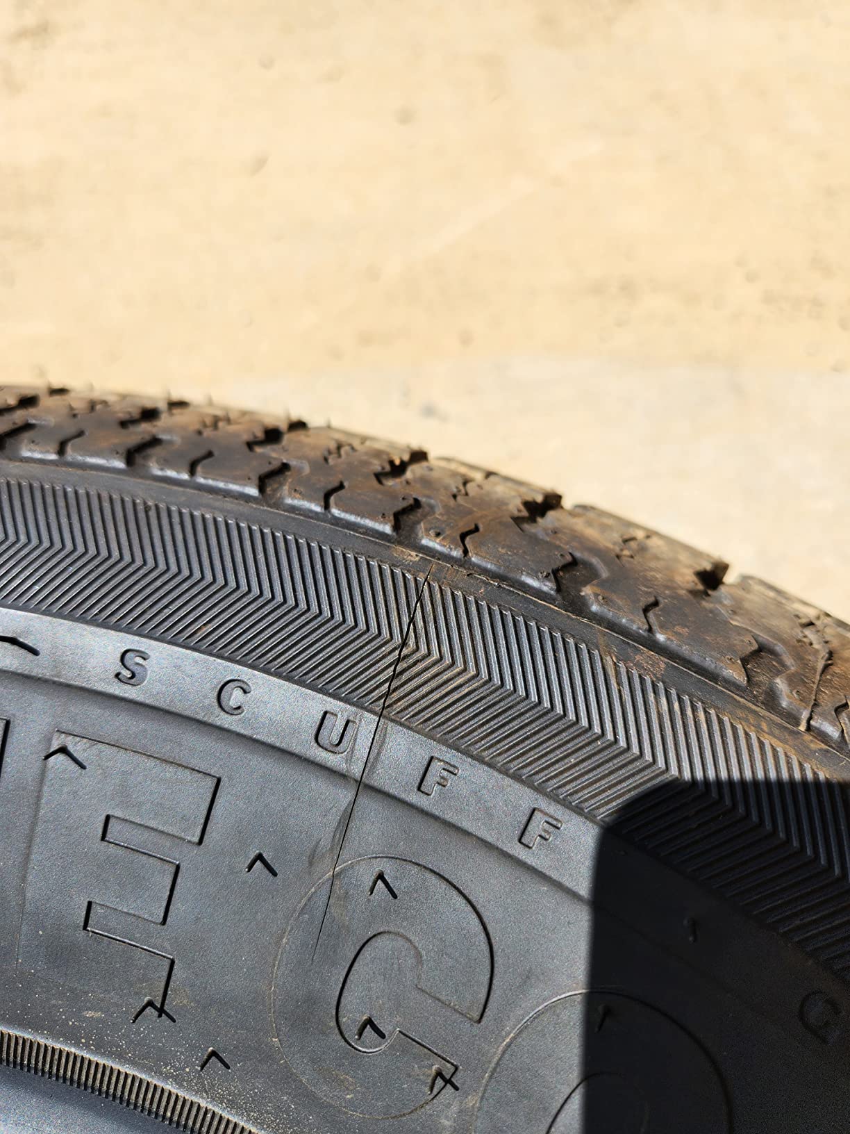 Free Country HD Trailer Tires ST205/75R15 10PR LRE 111N w/Scuff Guard, Set4 customer photo 2