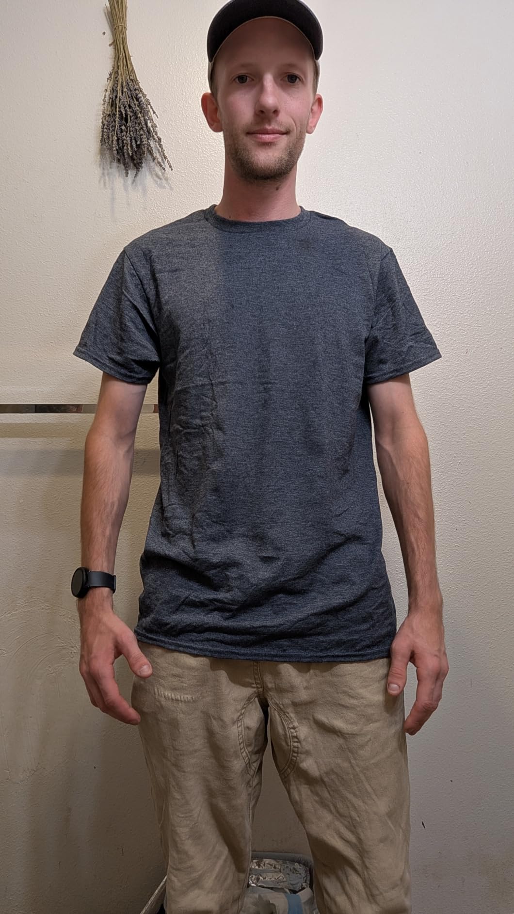 Gildan Men's Crew T-Shirts, Multipack, Style G1100 customer photo 1