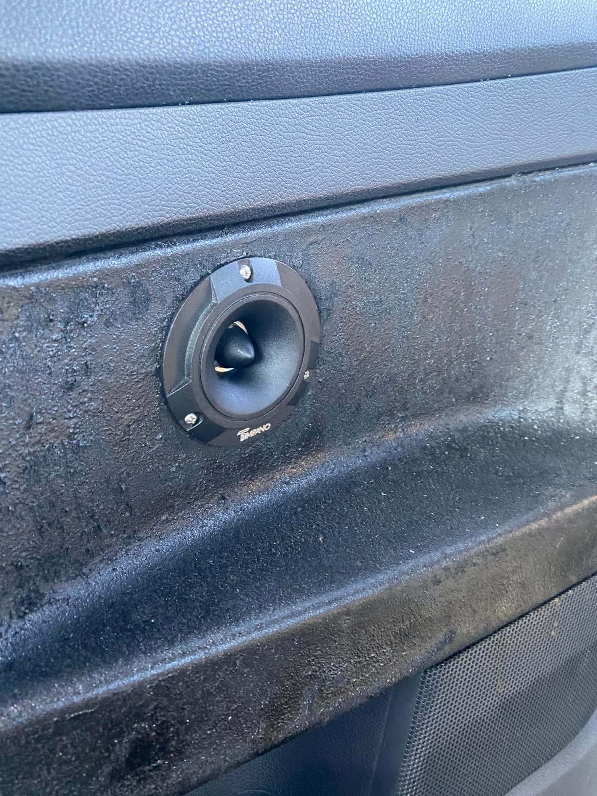 Timpano TPT-ST2 Black Slim Super Tweeter, 600 Watts 4 Ohm, 105 dB, 1 in Voice Coil, 3.85 inch Pro Car Sound System Bullet Tweeters (Pair) customer photo 1
