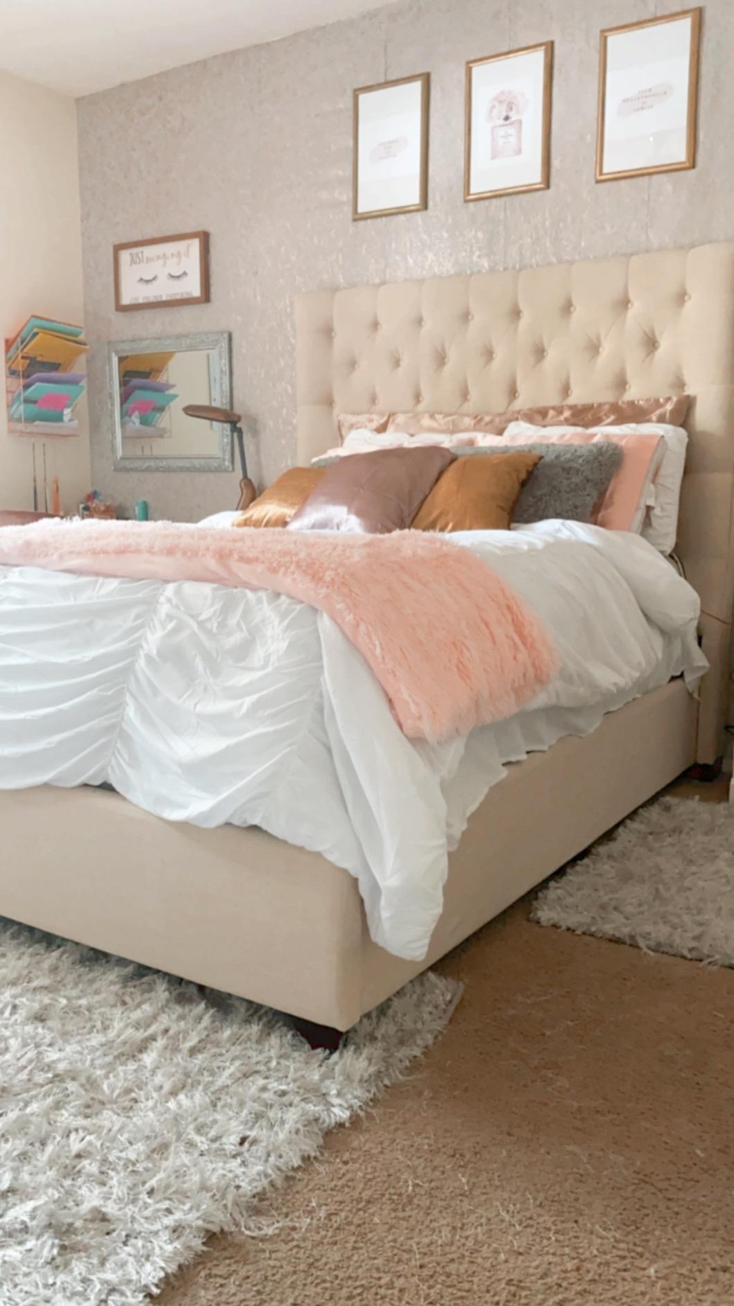 Graham & Brown 106401 Milan Texture Rose Gold and Grey Wallpaper, 1000cm length x 52cm Wide customer photo 2