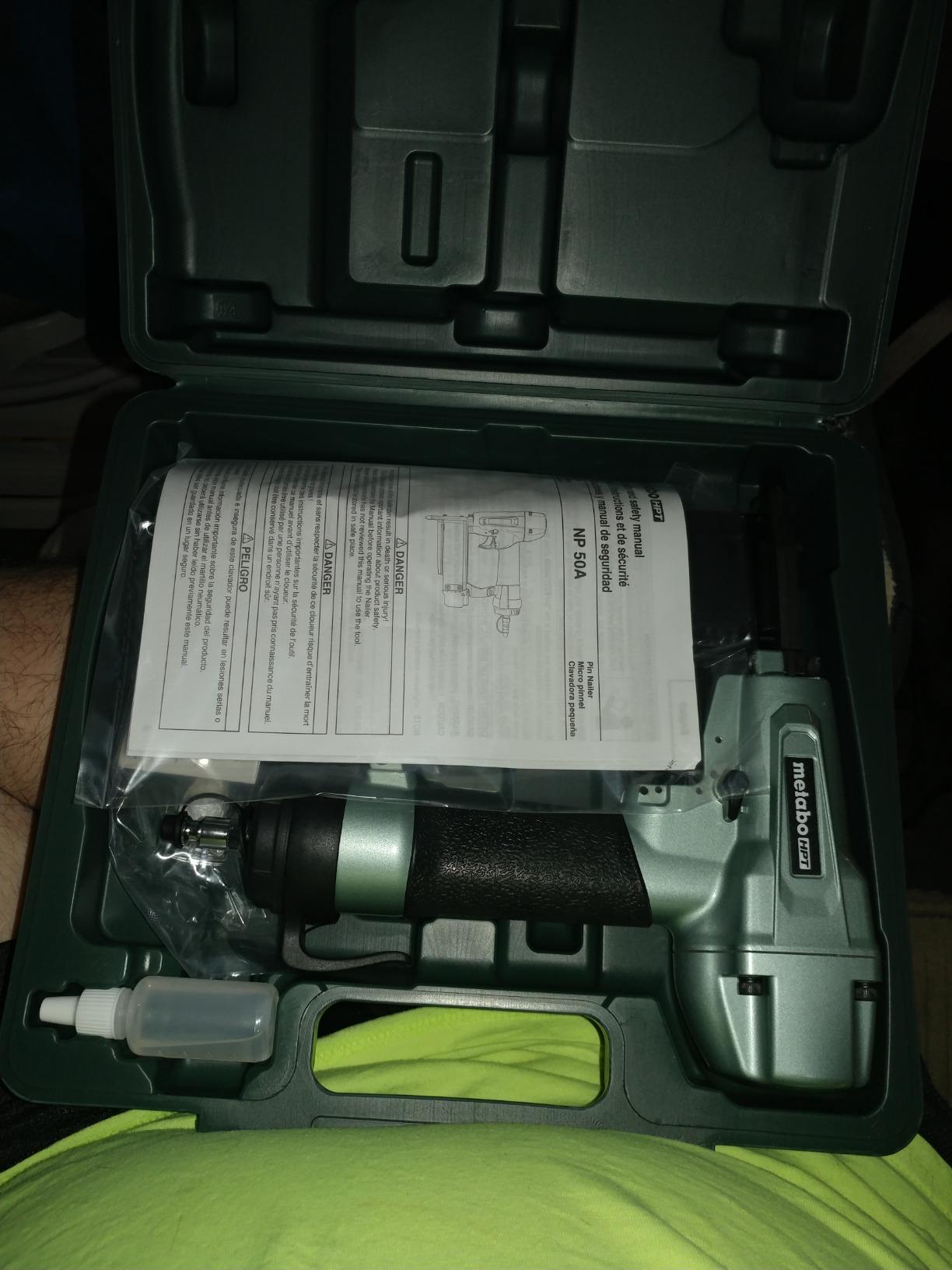 Metabo HPT Pin Nailer Kit, 23 Gauge Fine Trim Aluminium Magazine, NP50A | Pneumatic Power Nailers, Built-In Silencer, Carpentry Tool, Molding and Paneling, Half to 2 Inch Nails customer photo 2