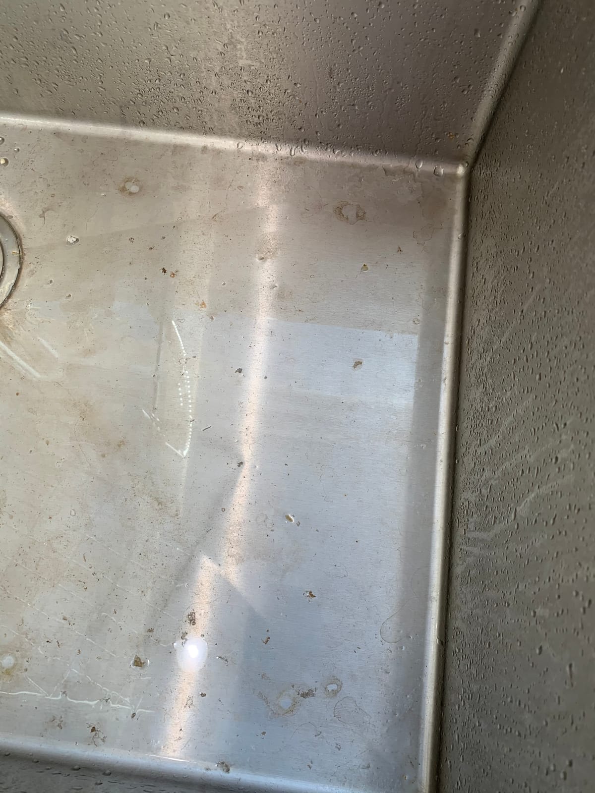 TORVA 22 x 18 Undermount Kitchen Sink, 16 Gauge 304 Stainless Steel customer photo 1