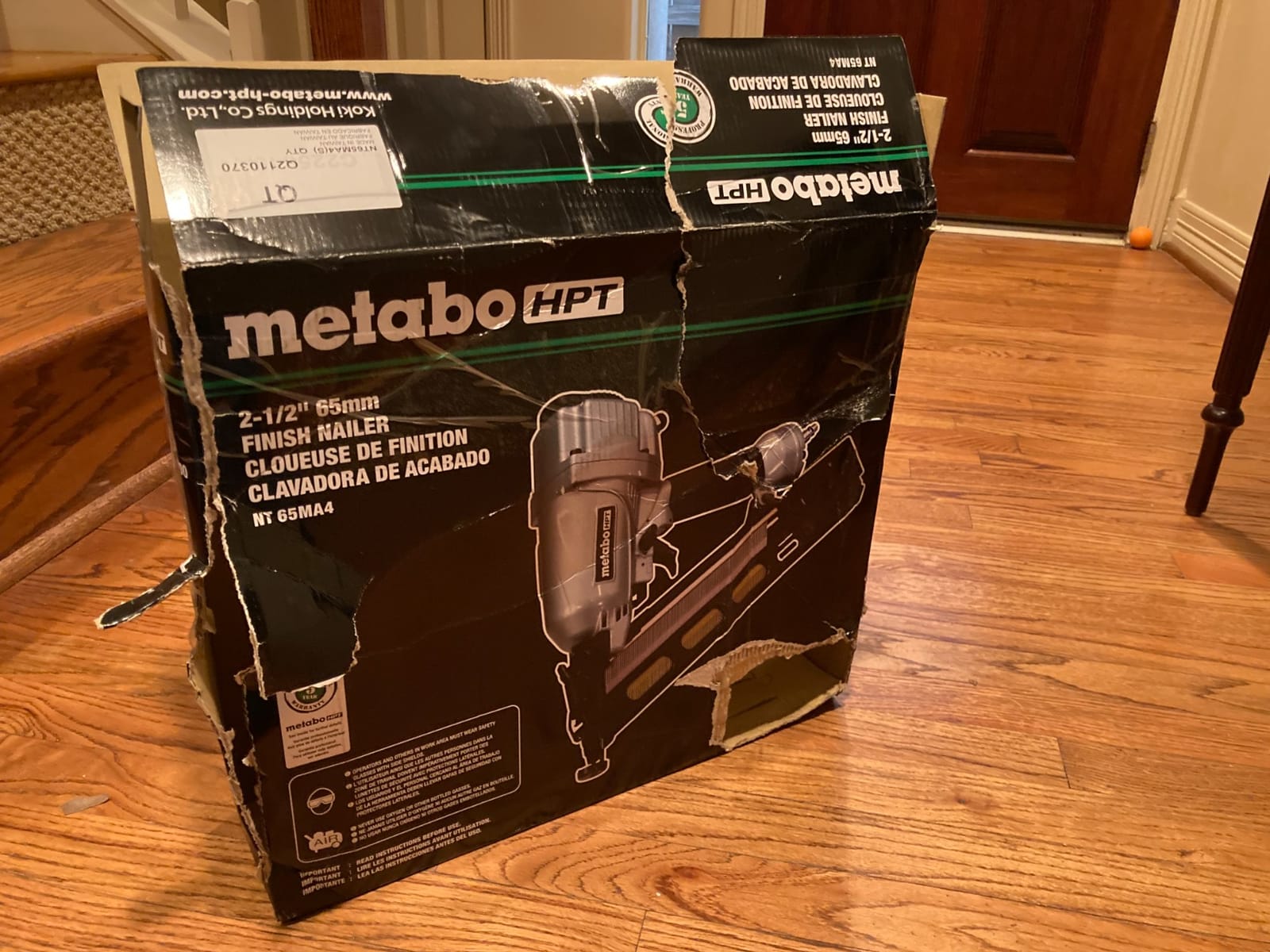 Metabo HPT 15 Gauge Angled Finish Nailer, Selective Actuation, NT65MA4 | Pneumatic Power Tool, Air Duster Included, 1-1/4 to 2-1/2 in Fasteners, Crown & Base Molding Applications customer photo 2