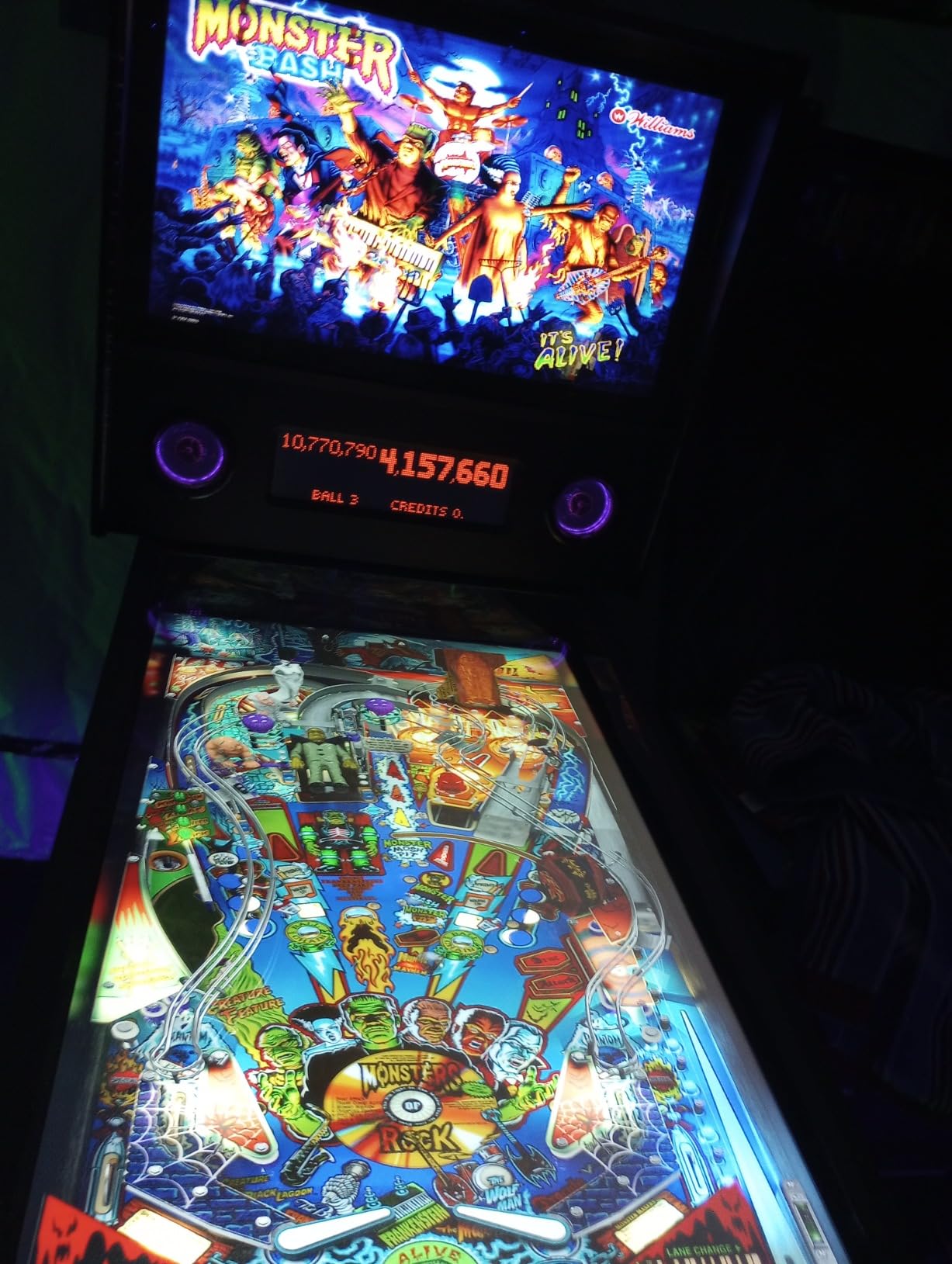 Creative Outdoor Distributor Arcades Full Size Commercial Grade Cocktail Arcade Machine | 2 Player, 1162 Games Kid, 26