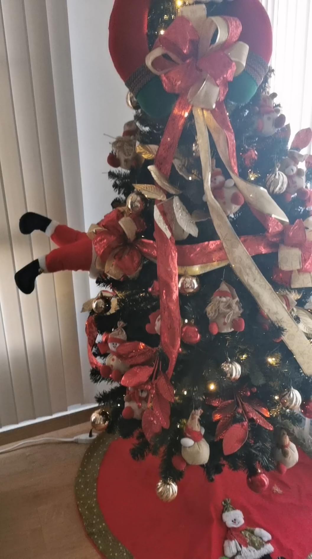 Mr. Christmas 16