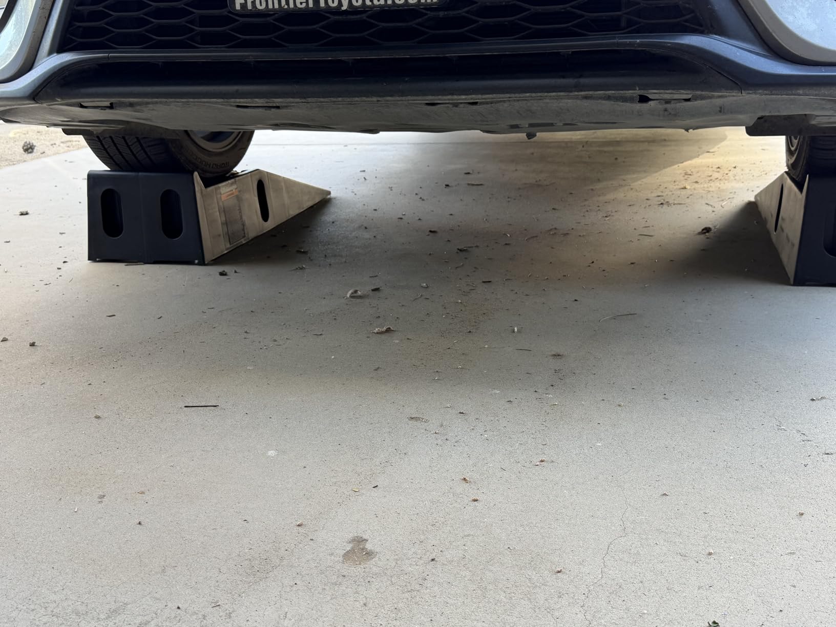 Ironton Poly Car Ramp Set, 12,000-Lb. GVW, 35.5in.L x 12in.W, 2-Pc. | High-impact construction, 6, 000-lb. capacity per ramp, Non-skid tread, Rubber feet, Fits cars/SUVs/trucks/vans customer photo 2