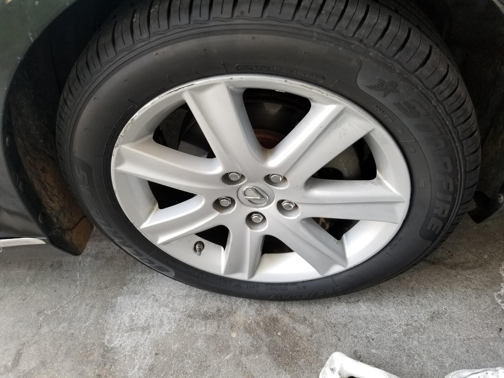 Starfire Solarus AS All-Season 225/65R17 102H Tire customer photo 2