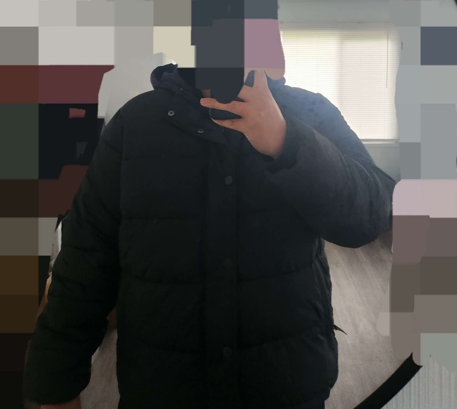 Amazon Essentials Men's Heavyweight Hooded Puffer Coat customer photo 1
