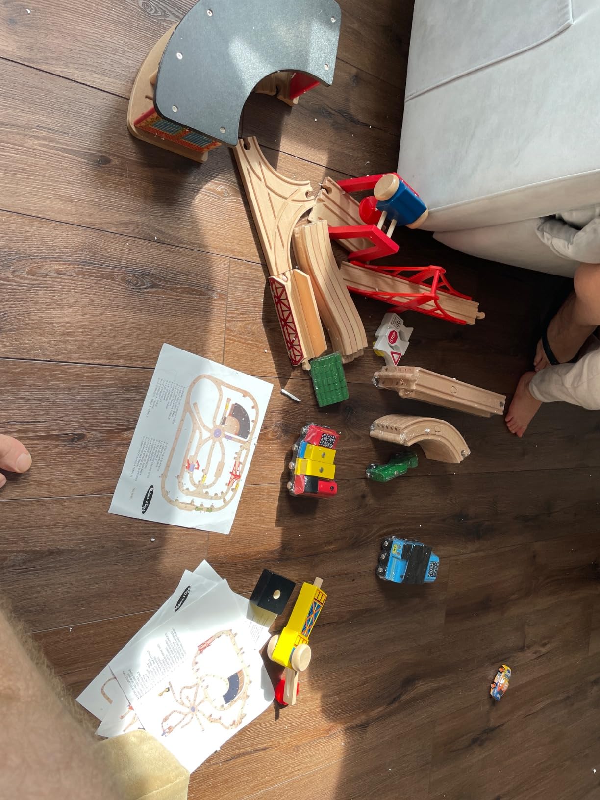 Melissa & Doug Wooden Railway Set, 130 Pieces customer photo 2