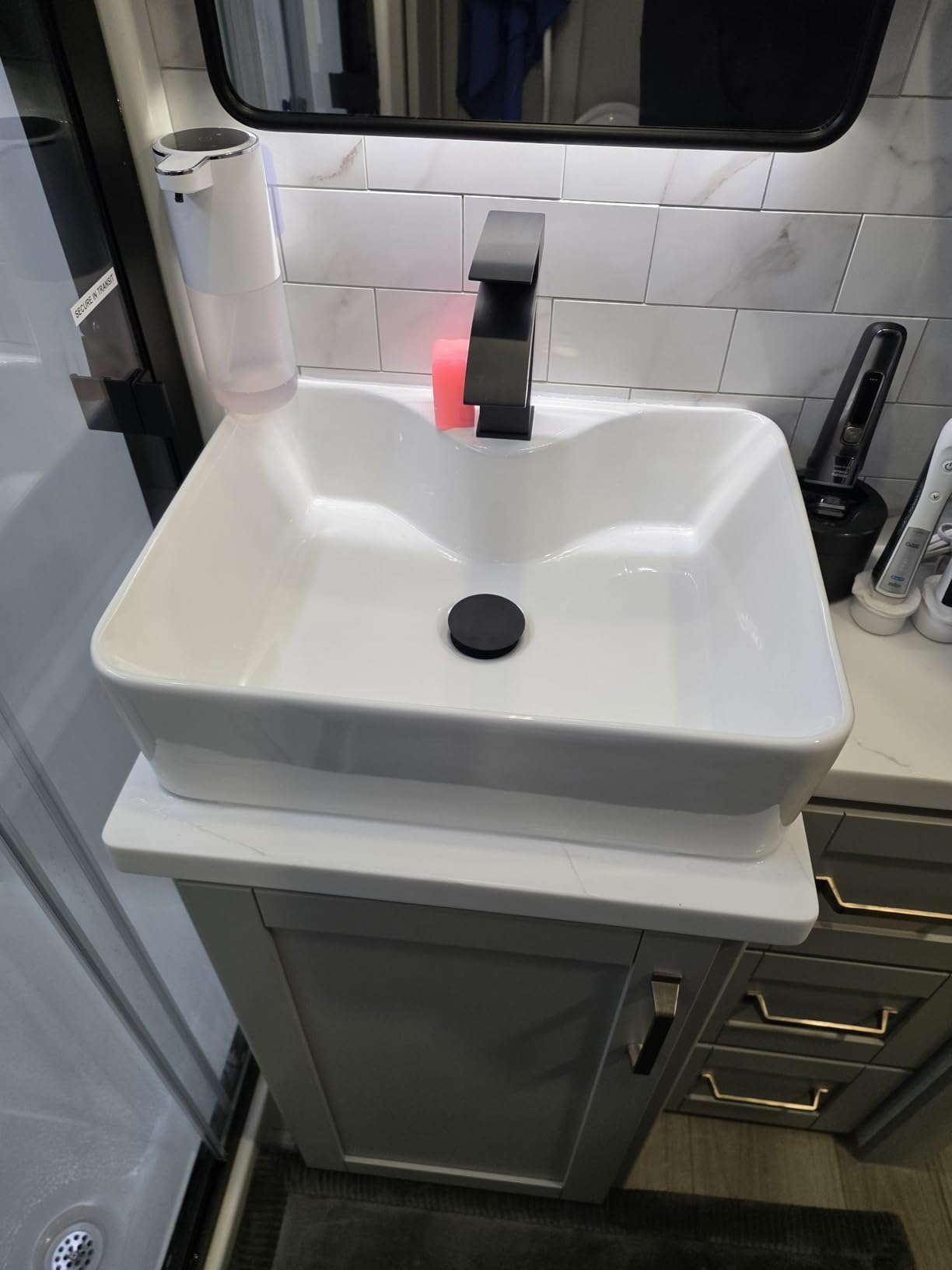 Kichae 15x15 Square Bathroom Vessel Sink Porcelain Ceramic White Vanity Sink Above Counter Modern Sink for Cabinet, Lavatory, Hotel Art Basin, Home Washing Basin customer photo 1