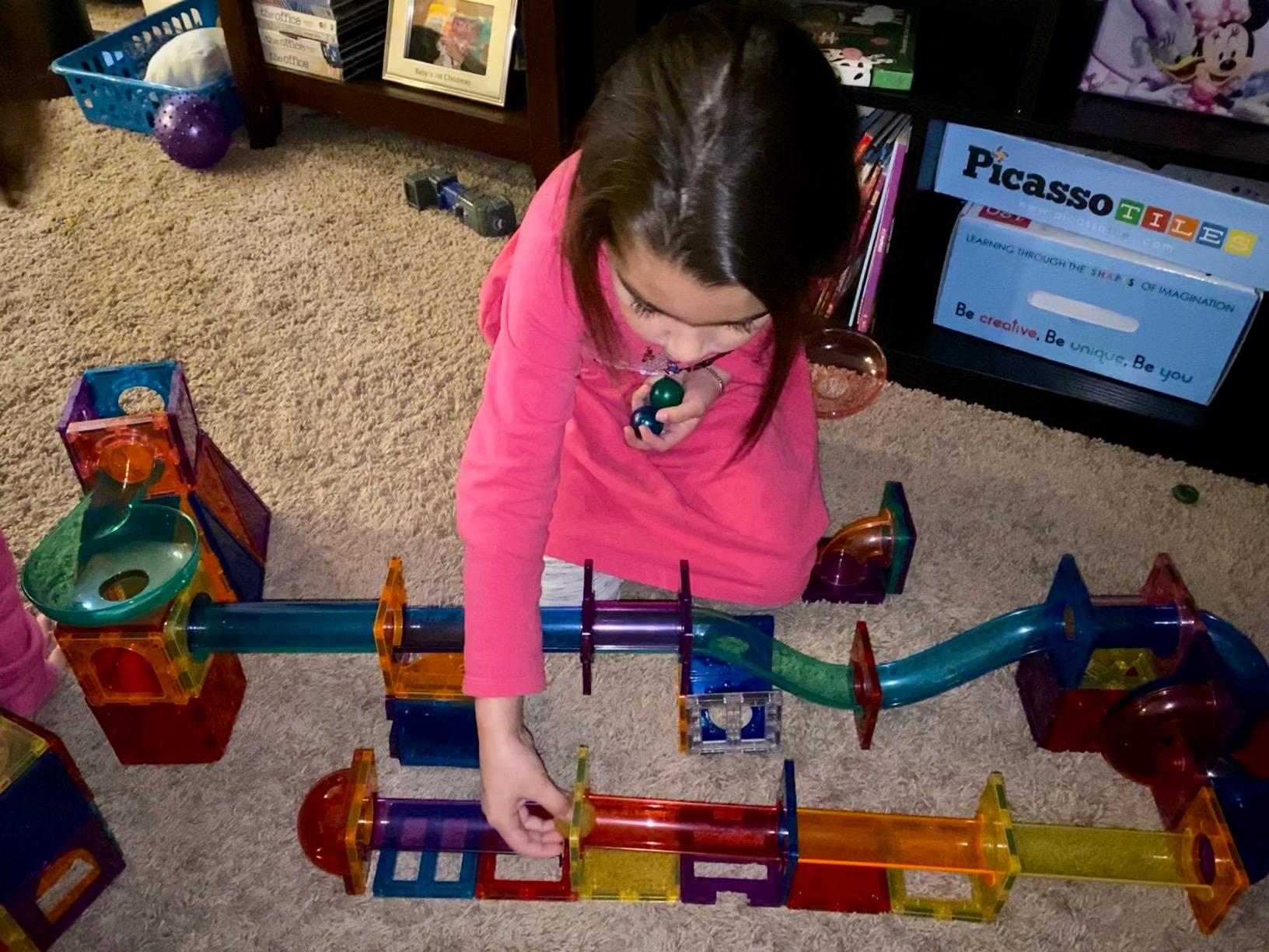 PicassoTiles 70 Piece Marble Run Magnetic Tiles Race Track STEM Ages 3+ customer photo 1