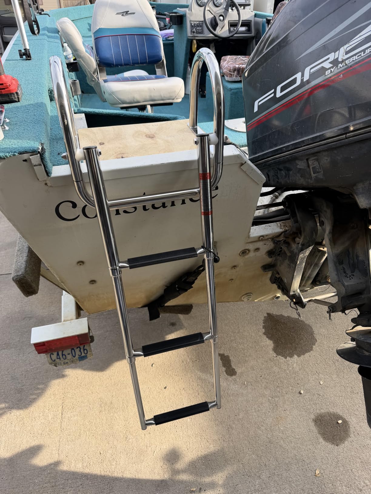 Hoffen 4 Step Pontoon Boat Ladder, Stainless Steel Telescoping Folding Boat Ladder Rear Entry Heavy Duty Custom Inboard with Pedal and Safe Handrails customer photo 2