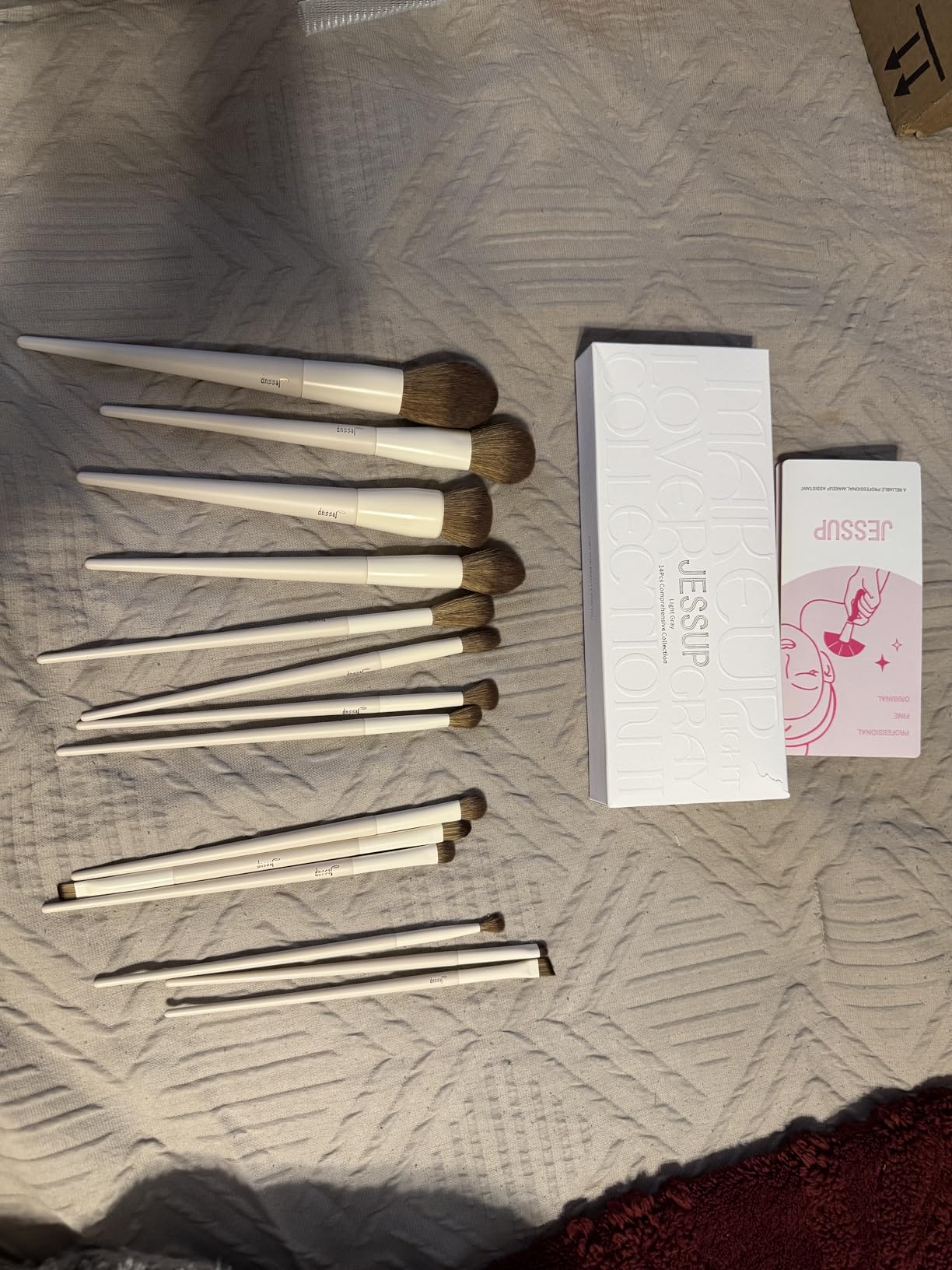 Jessup Makeup Brushes 14Pcs Makeup Brush Set for Face & Eye, T329 customer photo 2