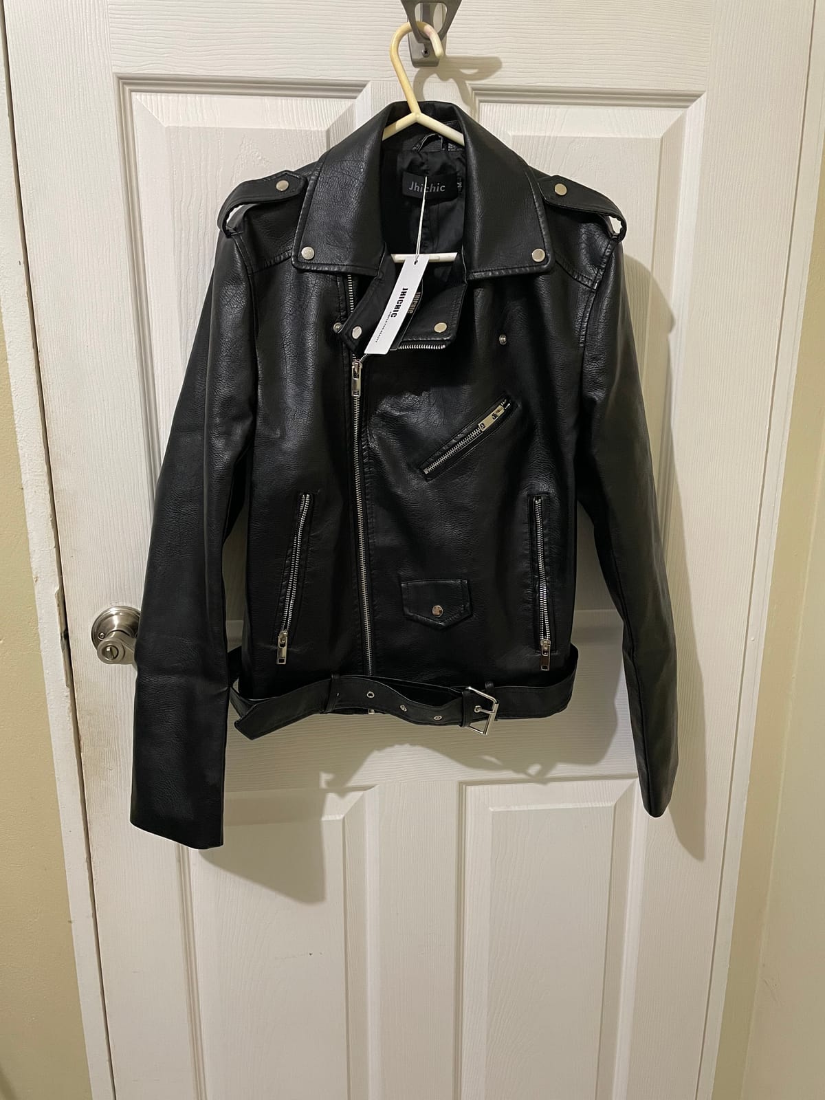 Women's Faux Leather Textured Short Moto Jacket Zip-up Slim PU Biker Coat with Pockets customer photo 2