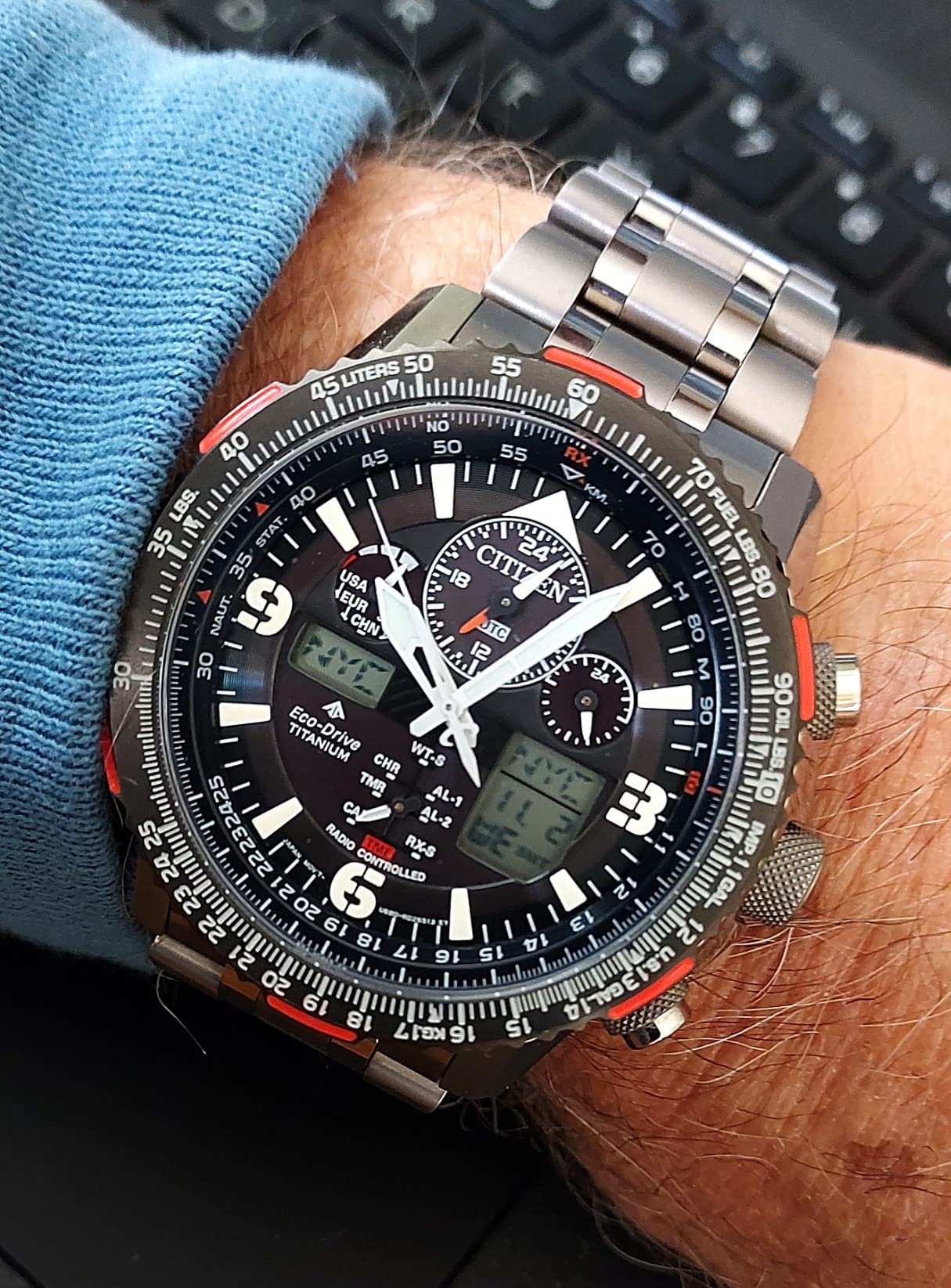 Citizen Men's Promaster Air Skyhawk Eco-Drive Pilot Watch customer photo 2