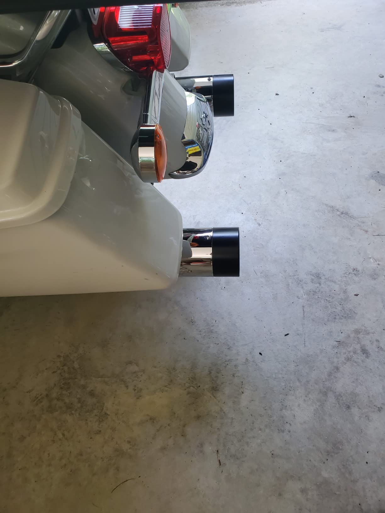 SHARKROAD Super Loud Version Chrome 4” Slip On Mufflers Exhaust Pipe for Harley 2017-UP Touring Road King, Steet Glide Baggers customer photo 1