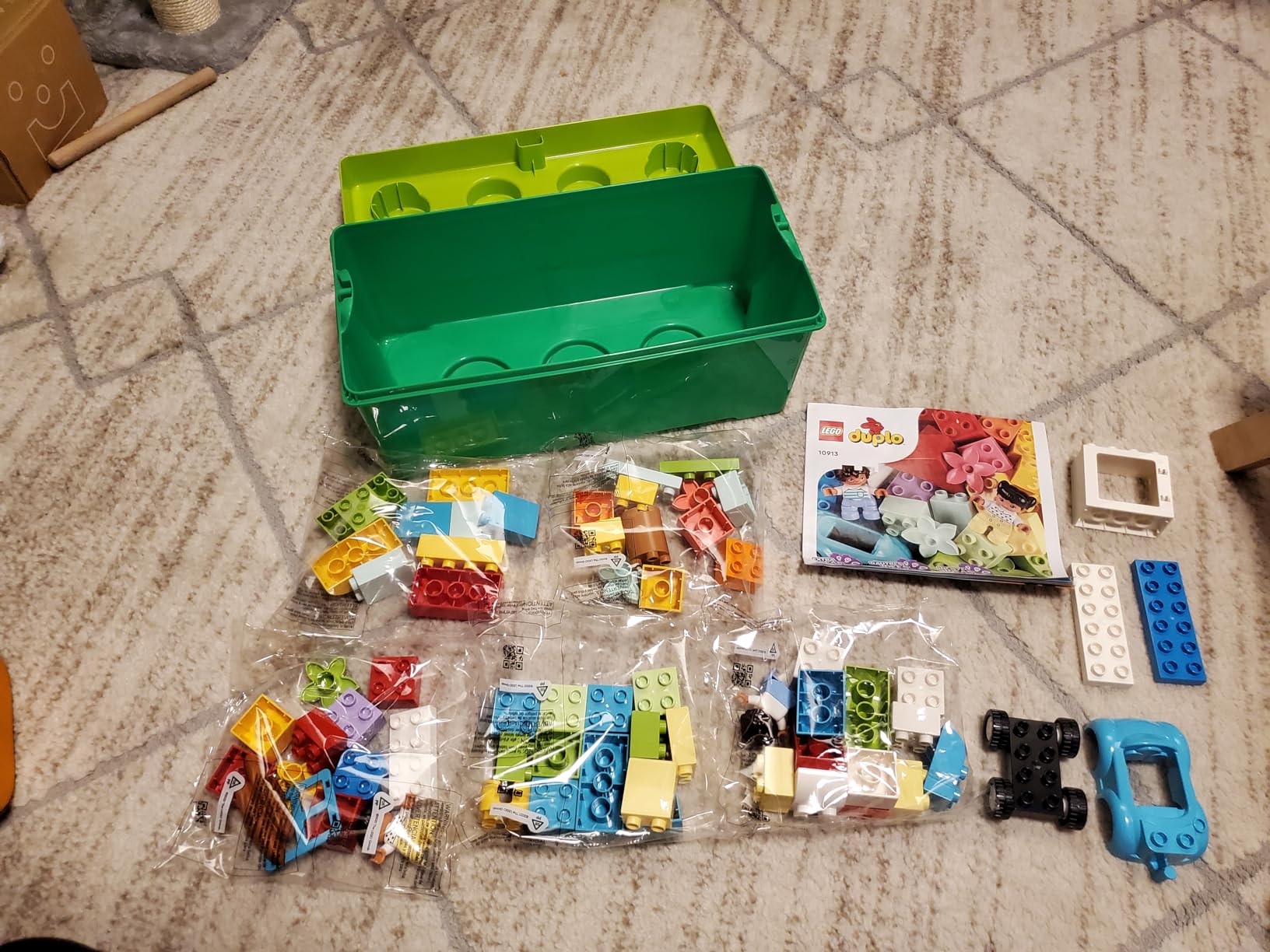 LEGO DUPLO Brick Box 10913 customer photo 1