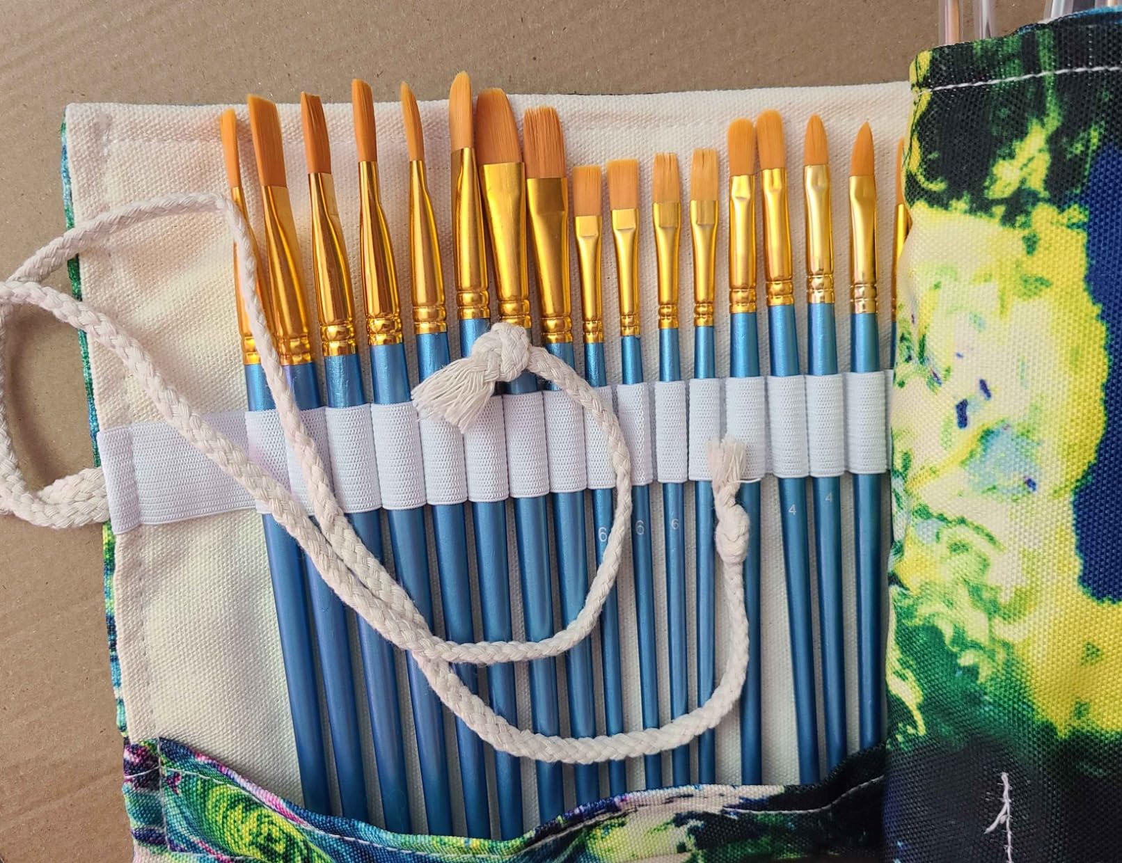 Soucolor Acrylic Paint Brushes Set, 20 Pcs Pointed Tip Artist Paintbrushes customer photo 2