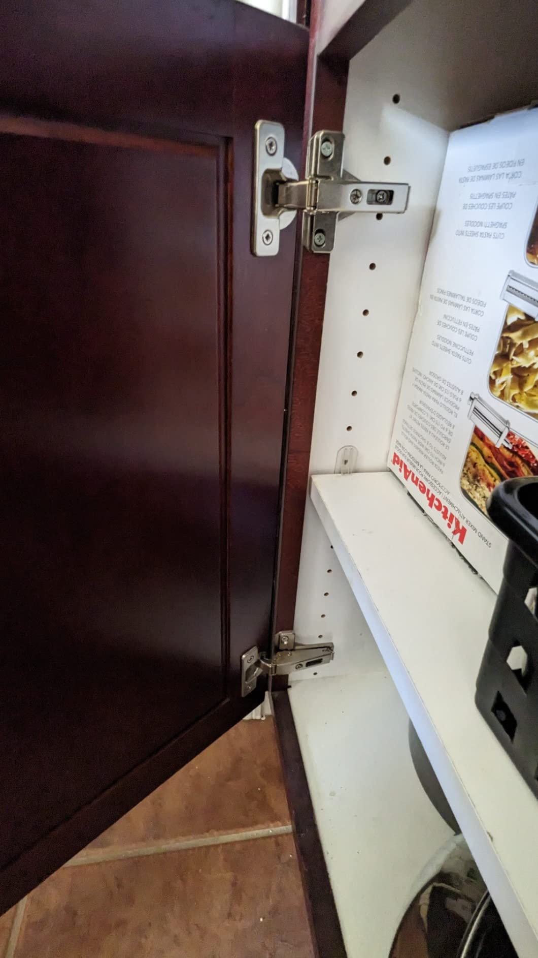 Soft Close Hinges for Kitchen Cabinet Hinges, 1/2 Inch Overlay, 60 Pack customer photo 1