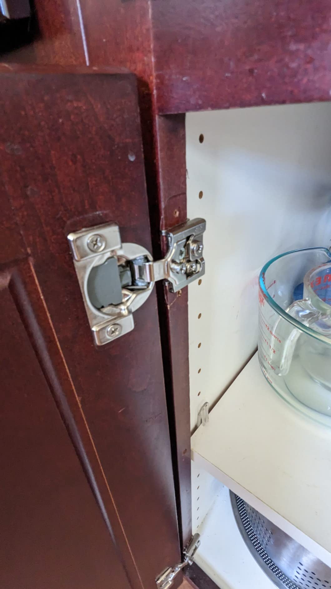 Soft Close Hinges for Kitchen Cabinet Hinges, 1/2 Inch Overlay, 60 Pack customer photo 2