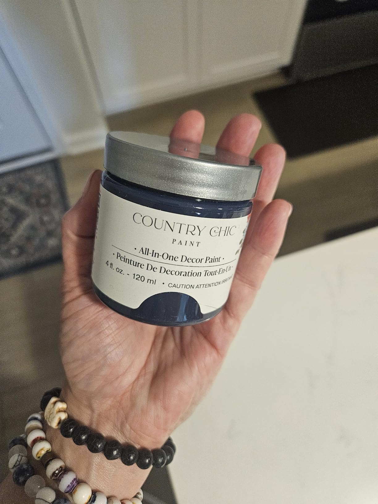 Country Chic All-in-One Chalk Paint for Furniture, Cabinets, Home Decor, Eco-Friendly, Matte Finish, Built-In Primer & Top Coat for Wood, Metal - Sage Advice (Sage Green) - Pint 16 oz (475 ml) customer photo 2