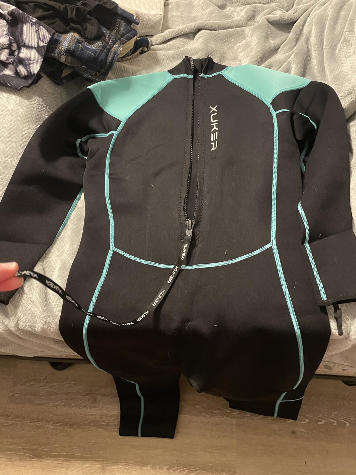 XUKER Wetsuits for Womens 2mm Back Zip Full Body Diving Suits customer photo 1