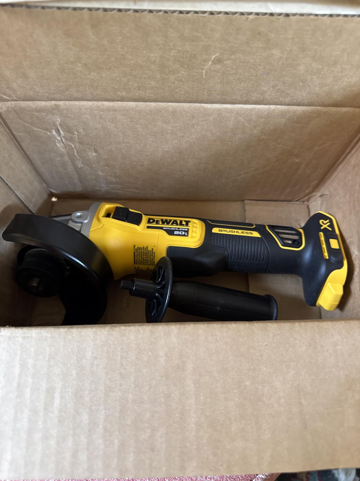 DEWALT 20V MAX* XR Angle Grinder with Kickback Brake, Slide Switch, 4-1/2-Inch, Tool Only (DCG405B) customer photo 2
