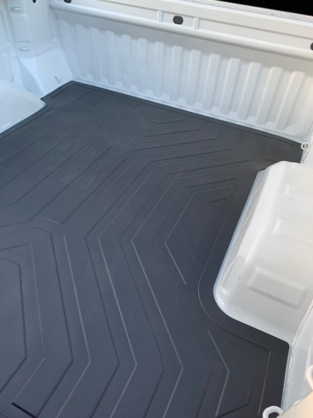 Husky Liners Custom Bed Liner | Fits 2019-2026 Chevrolet Silverado & GMC Sierra 1500 5.8' Bed (Will NOT Fit w/Drop-in Bed Liners or CarbonPro Bed) | Bed Liner, 1-pc Black - 16004 customer photo 1