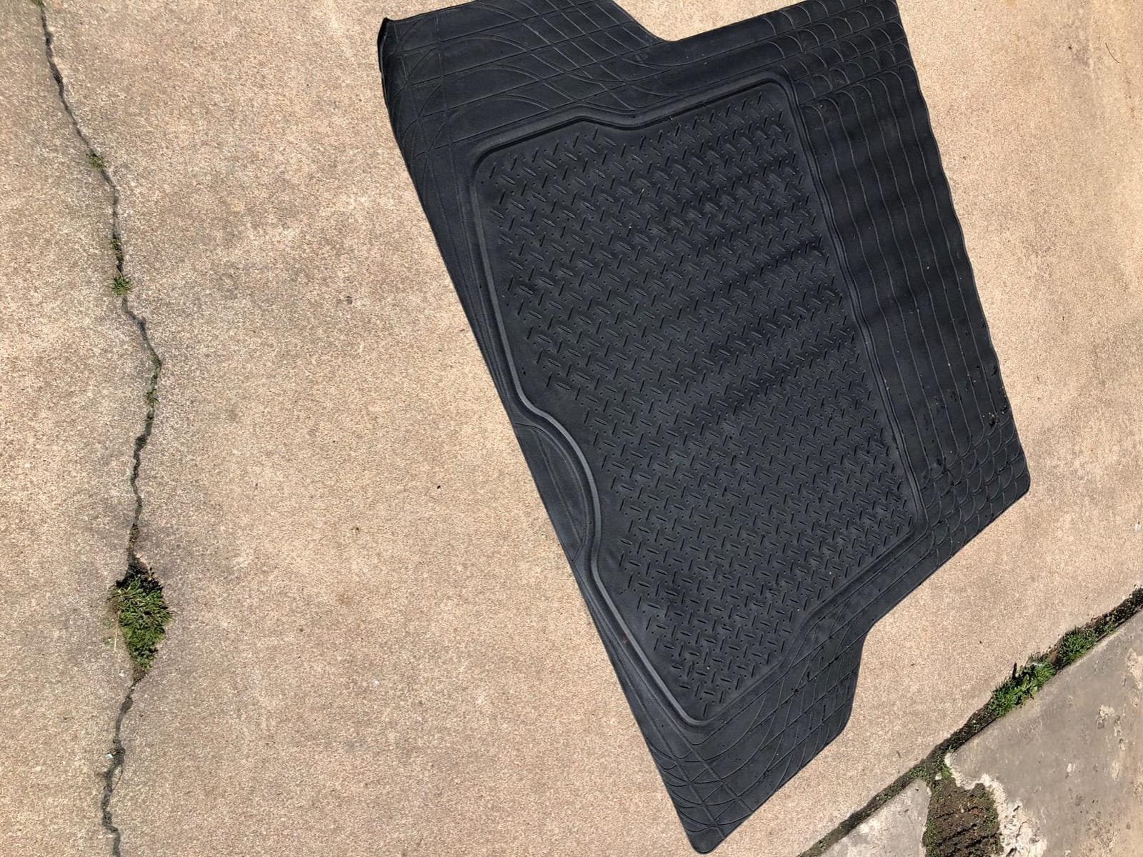 ZONETECH All Weather Rubber Semi Pattern Cargo Liner Trunk Floor Mat – Premium Quality Black Heavy Duty Cargo Trunk Floor Mat customer photo 1