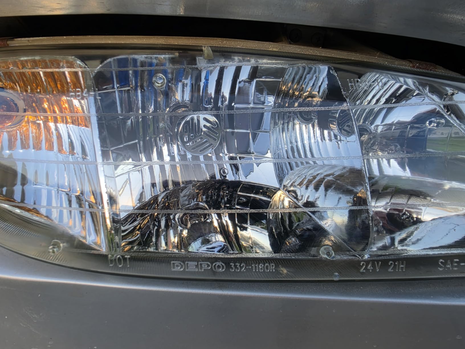 3M Ultra Headlight Restoration Kit, Contains Masking Tape, Light Sanding Discs, Wax Protectant and More, Use on Plastic Lenses Headlights, Taillights and More, Easy Heavy-Duty Restoration (39195) customer photo 2