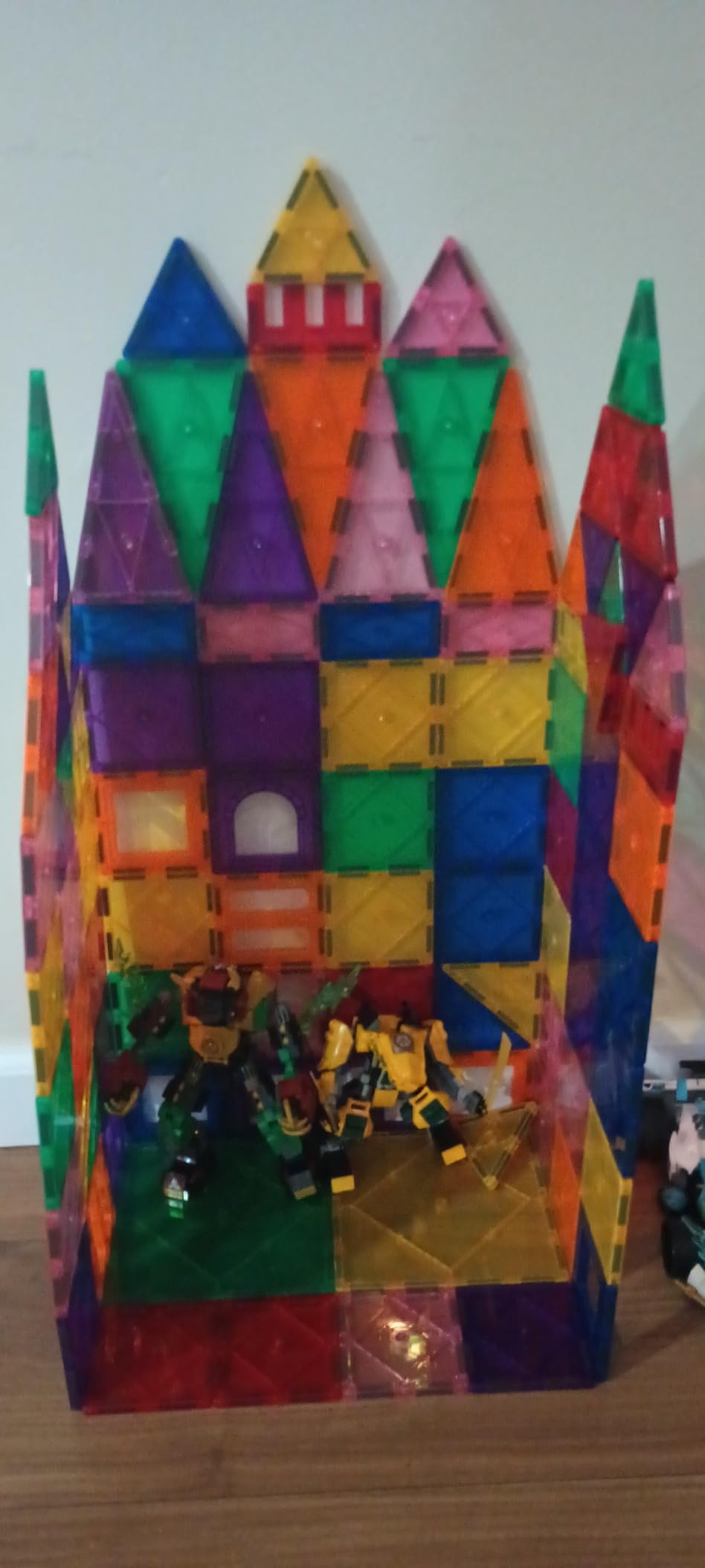 102PCS Magnetic Tiles Magnetic Building Blocks Toys for Boys Girls Ages 3+ customer photo 2