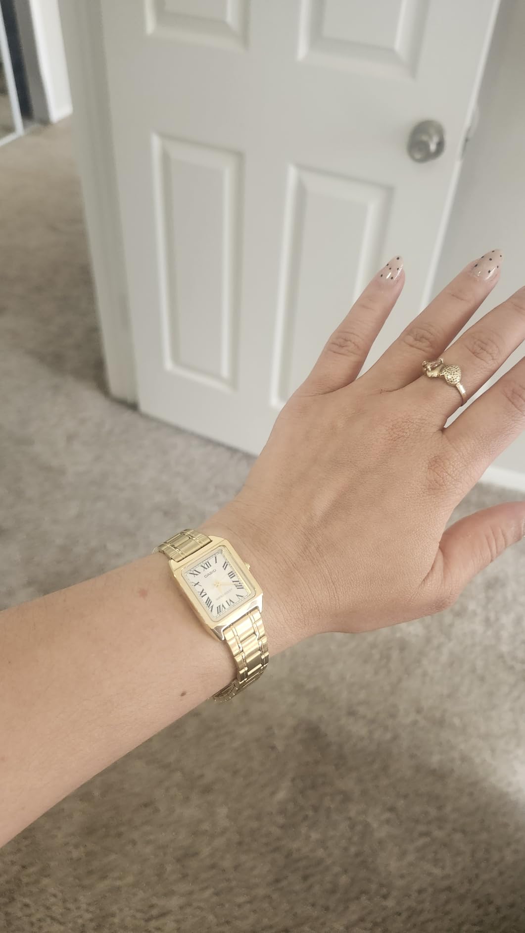 Casio LTP-V007G-9B Women's Rectangular Gold Tone Stainless Steel Roman Gold Dial Dress Watch customer photo 1