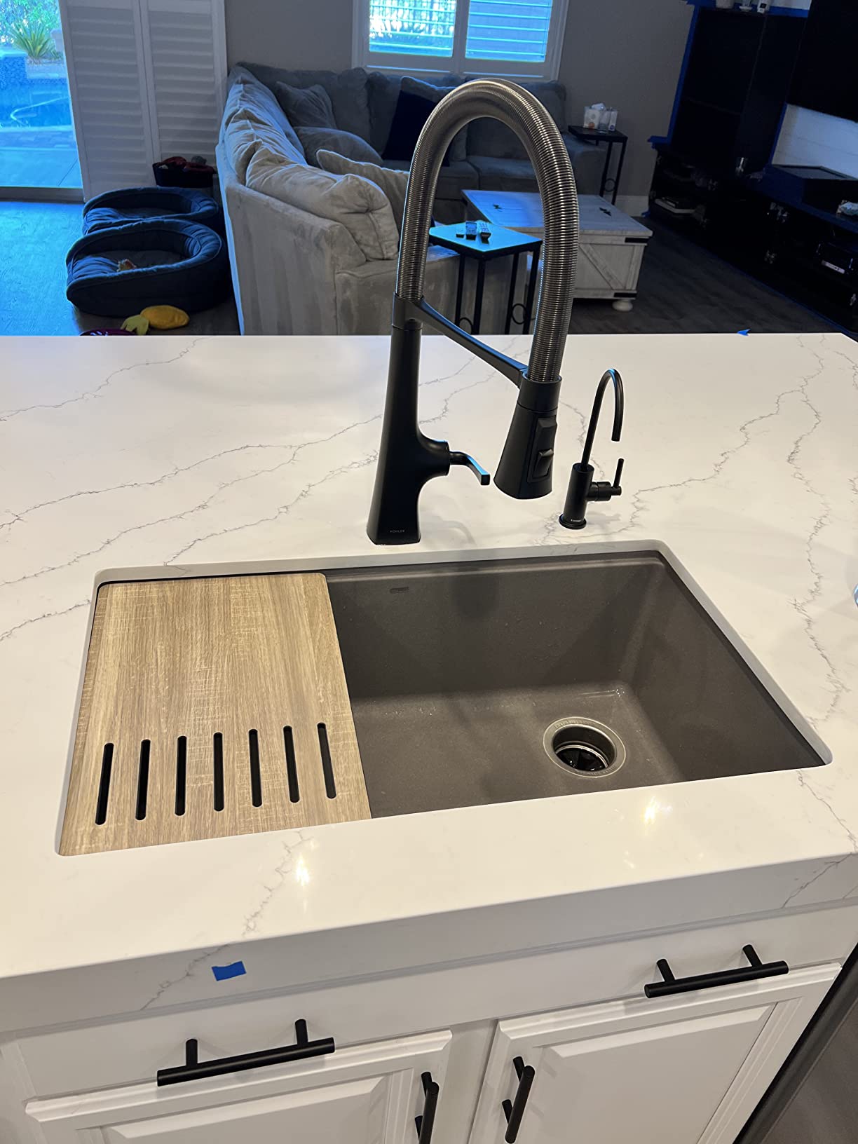 KRAUS Kitchen Sink Bellucci 32” Undermount Workstation Granite, Metallic Gray, Accessories, KGUW2-33MGR customer photo 1