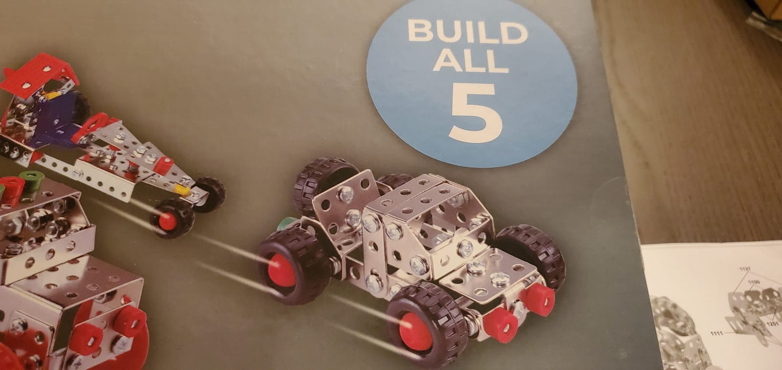 Erector Set STEM Educational Kit | Construction Set for Boys & Girls | Metal Erector Set | Building Kit for Boys Age 8–12 | 236-Piece Engineering Toy customer photo 1