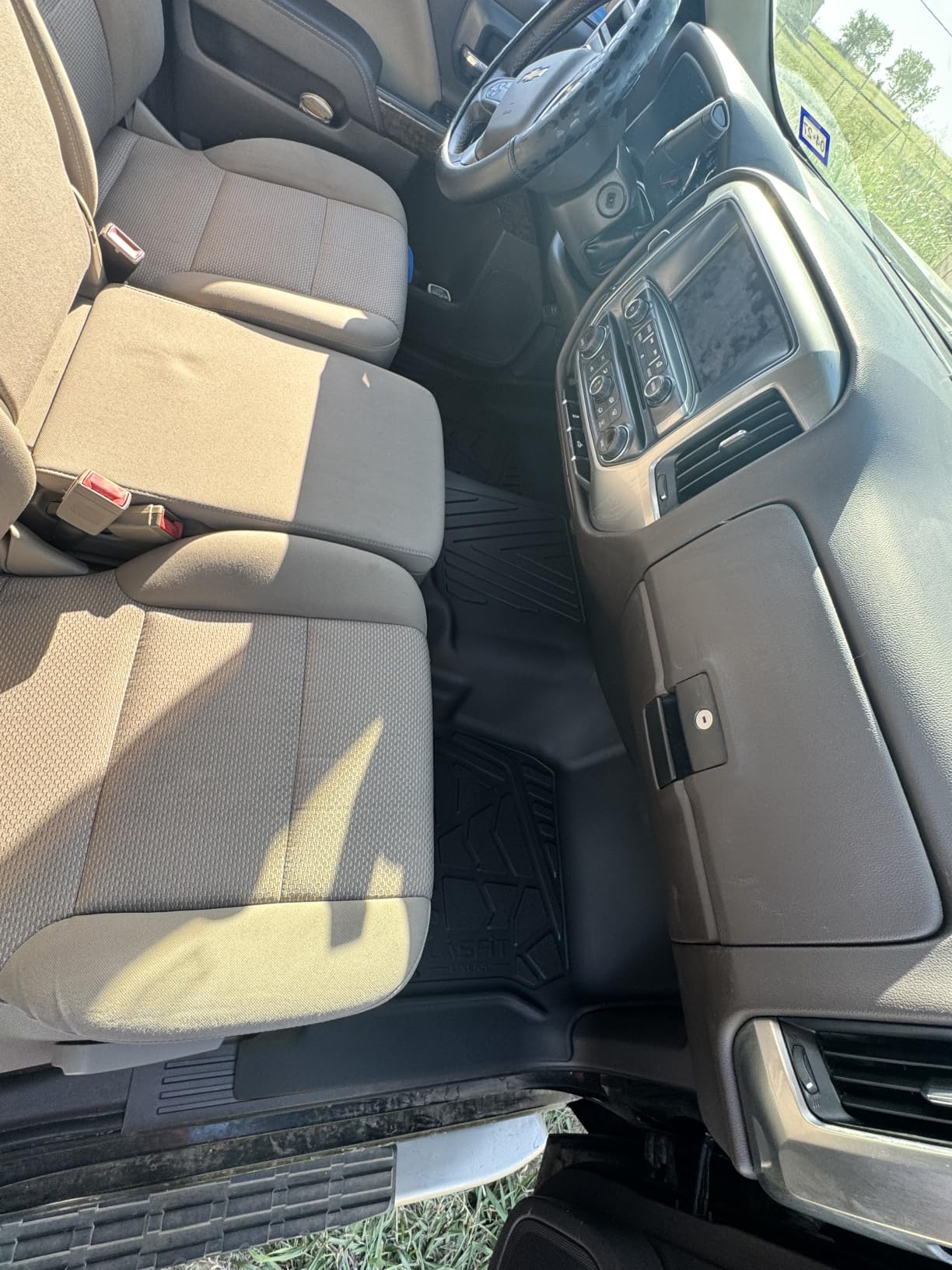 LASFIT Floor Mats for Chevy Silverado/GMC Sierra 1500 2019-2026 customer photo 2