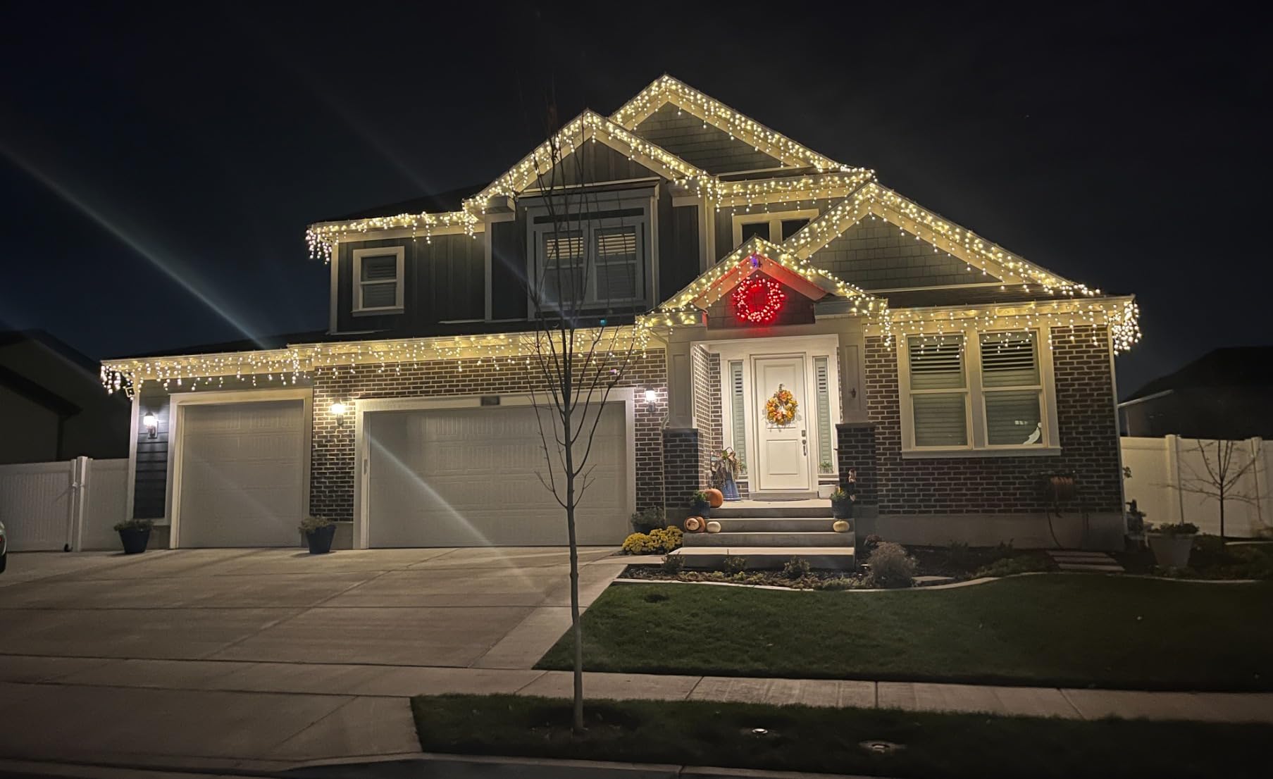 JMEXSUSS Icicle Lights for Outside, 400 LED 38.8FT Christmas Lights Outdoor customer photo 1