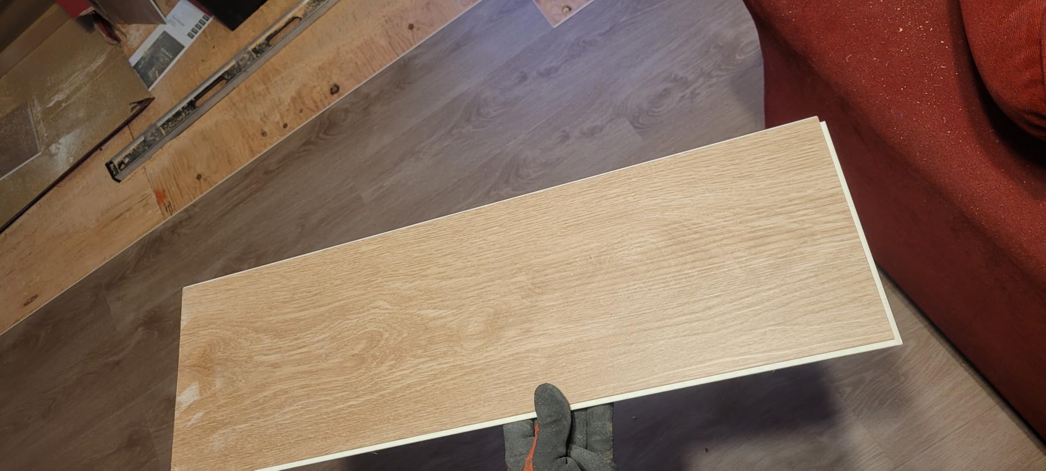 Lucida Surfaces MaxCore Pro 7.31x48in 20mil 5mm 24.5SqFt Click Lock LVP customer photo 2