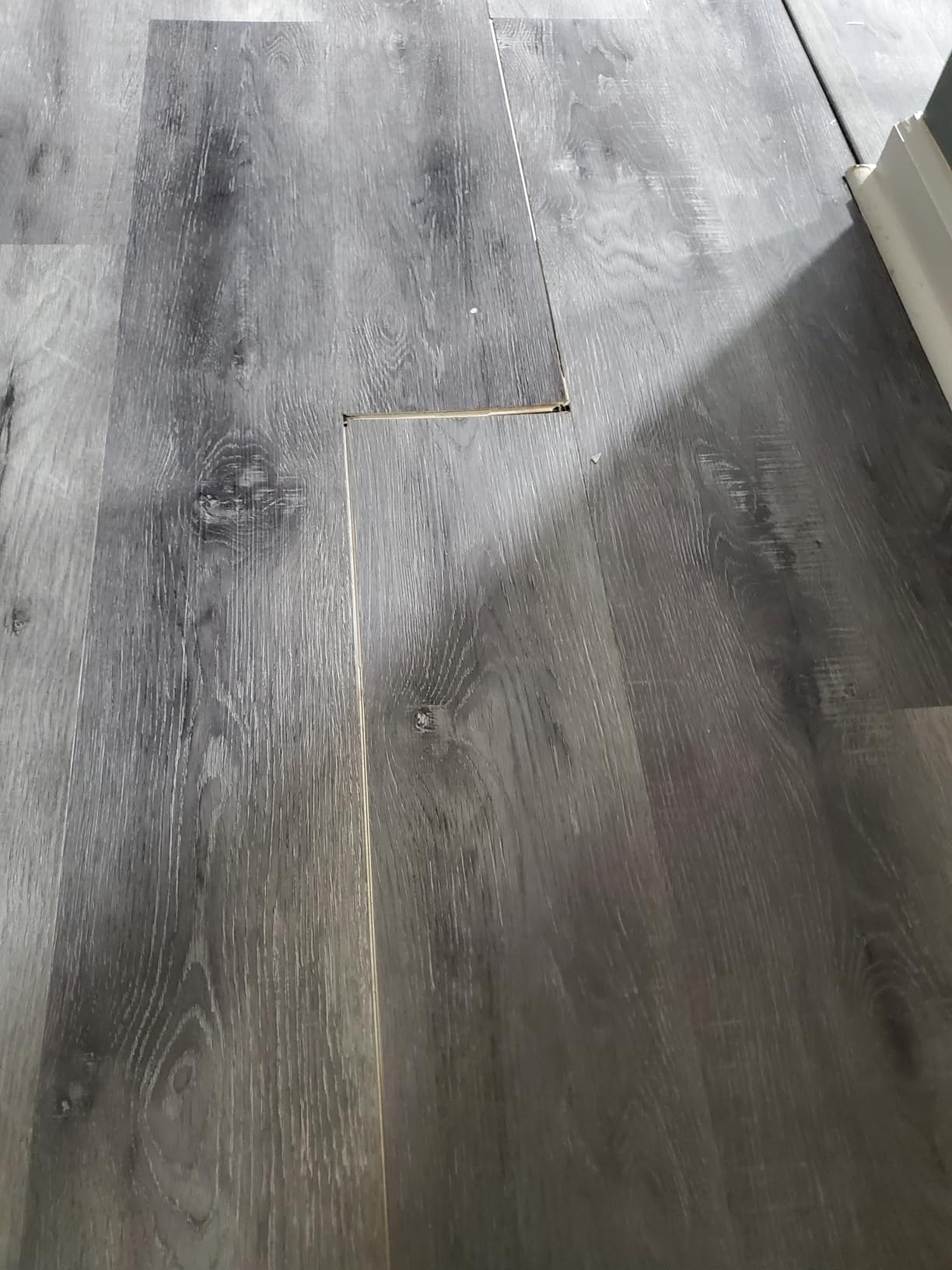 Lucida Surfaces MaxCore Ultra 7.31x48in 28mil 6mm 24.5SqFt Click Lock LVP customer photo 1