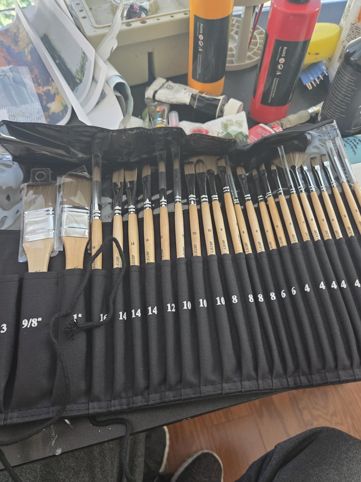 ARTIFY 25 Pieces Professional Paint Brush Set – Expert Series Synthetic Nylon Brushes for Acrylic, Oil, Watercolor, Gouache – No Shedding, Canvas Roll Case & Palette Knife, Artist Gifts Art Supplies customer photo 1