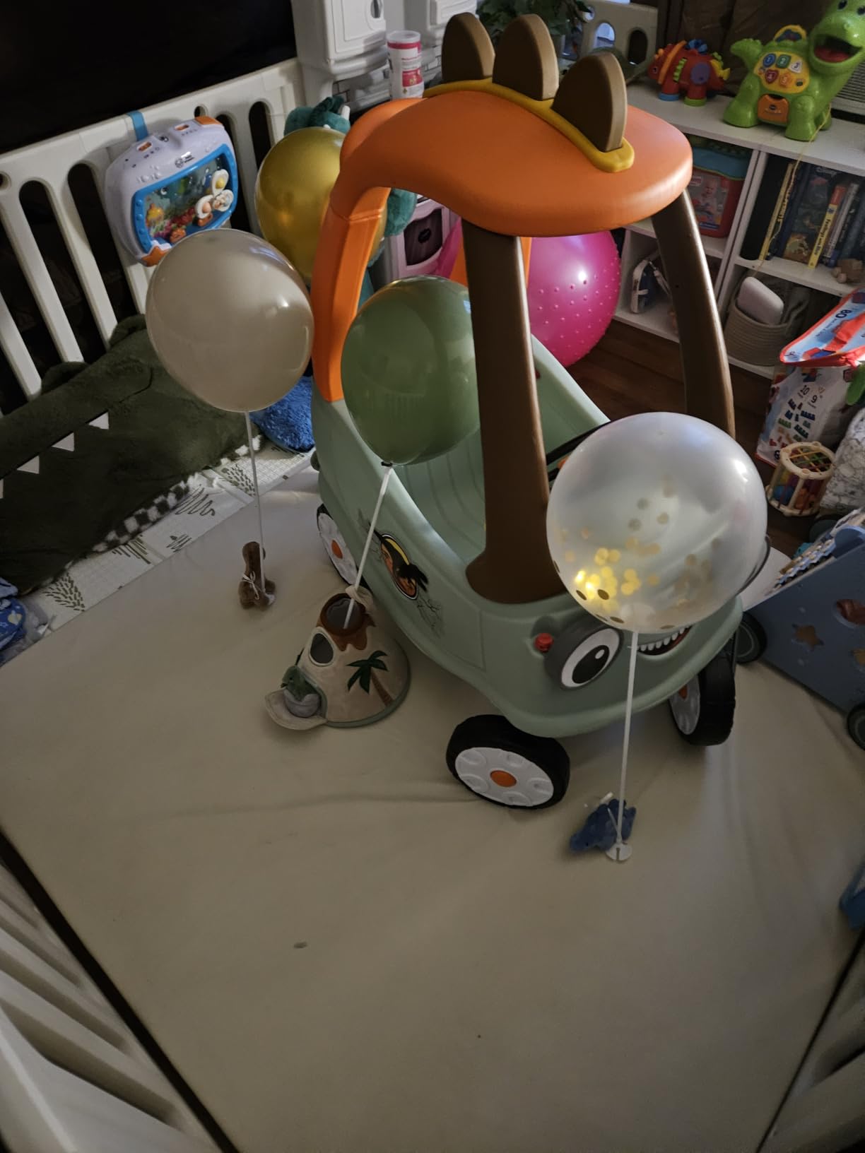 Little Tikes T-Rex Cozy Coupe – (Amazon Exclusive) customer photo 1